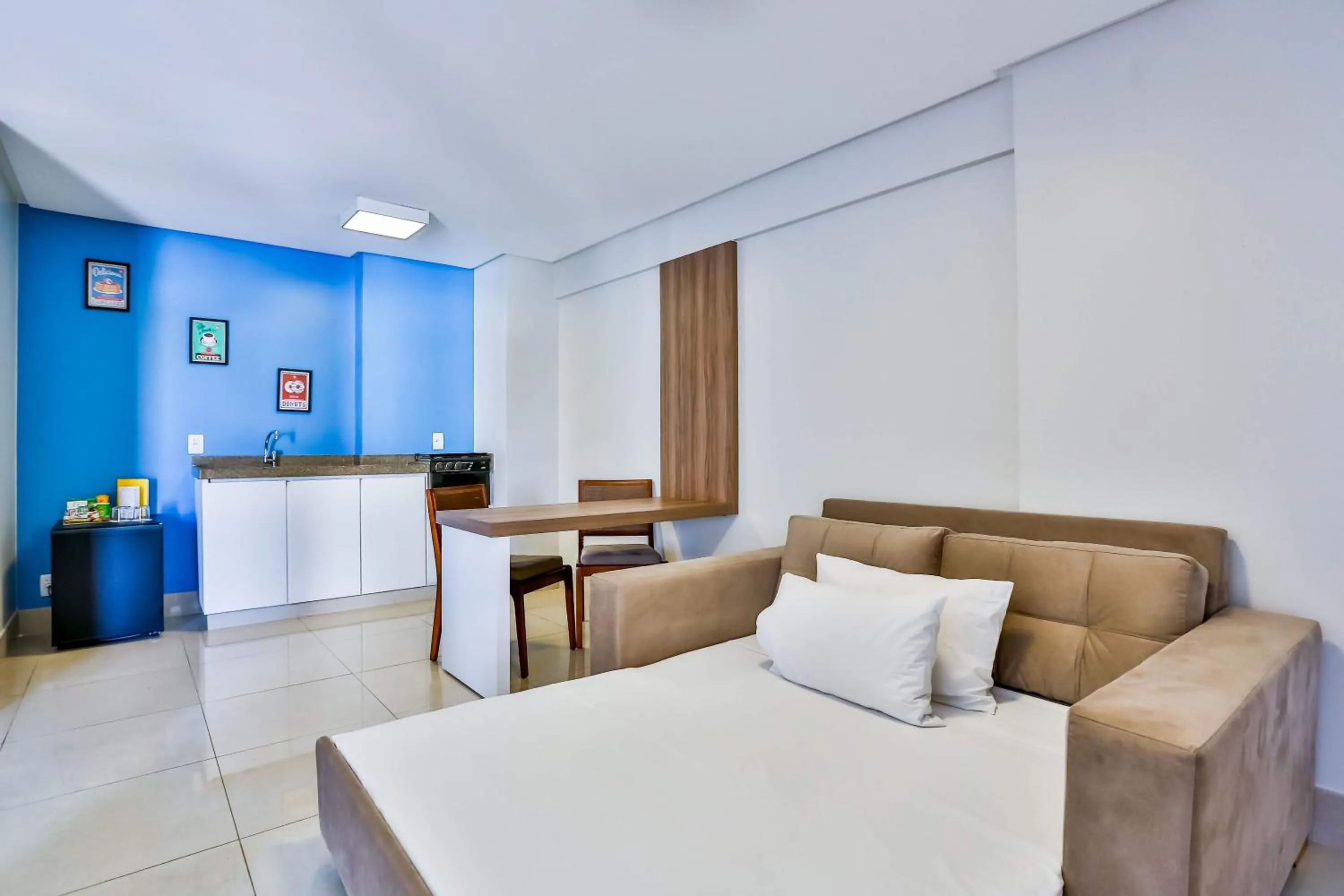 Photo of the whole room in Golden Tulip Goiania Address