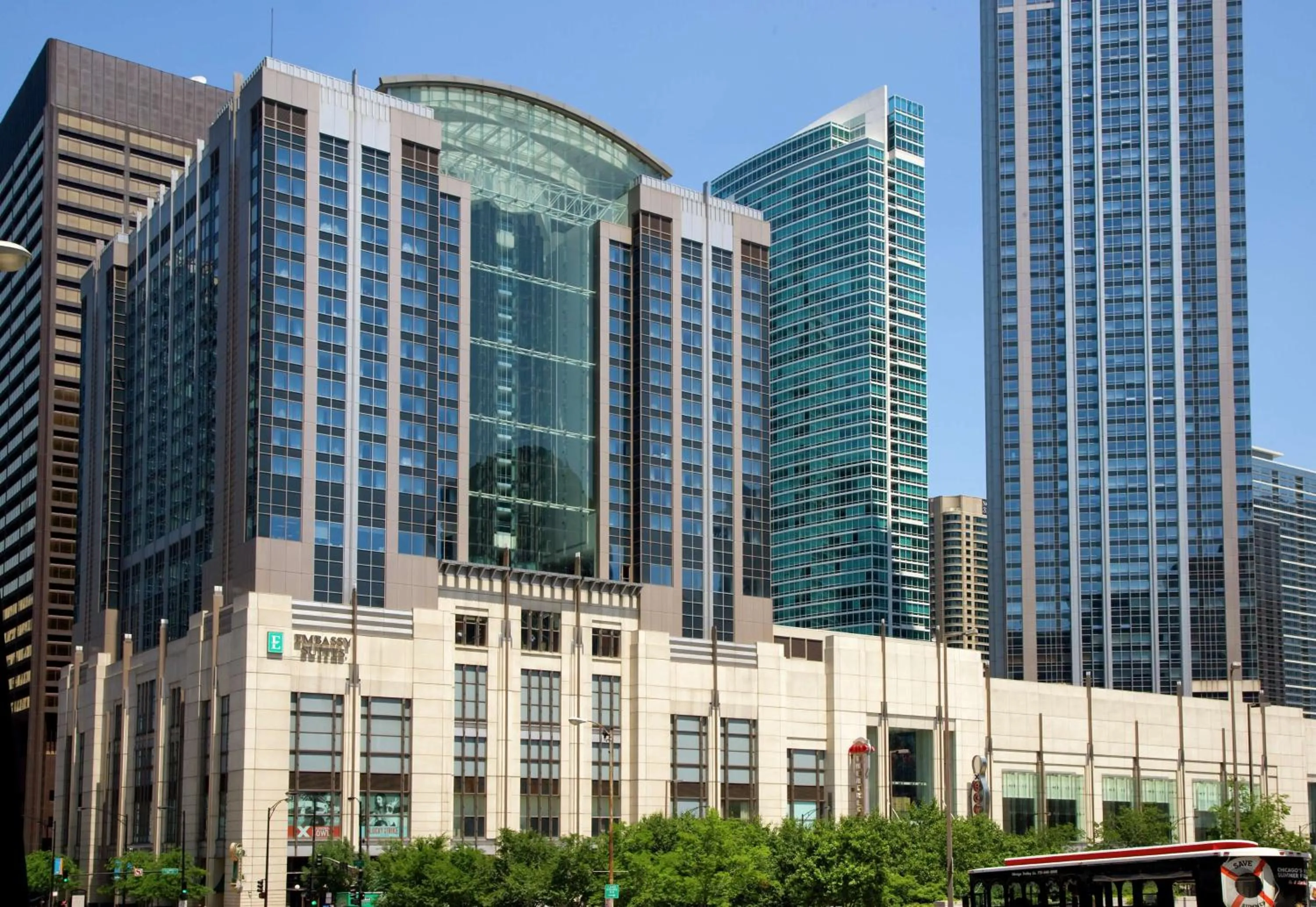 Property building in Embassy Suites by Hilton Chicago Downtown Magnificent Mile