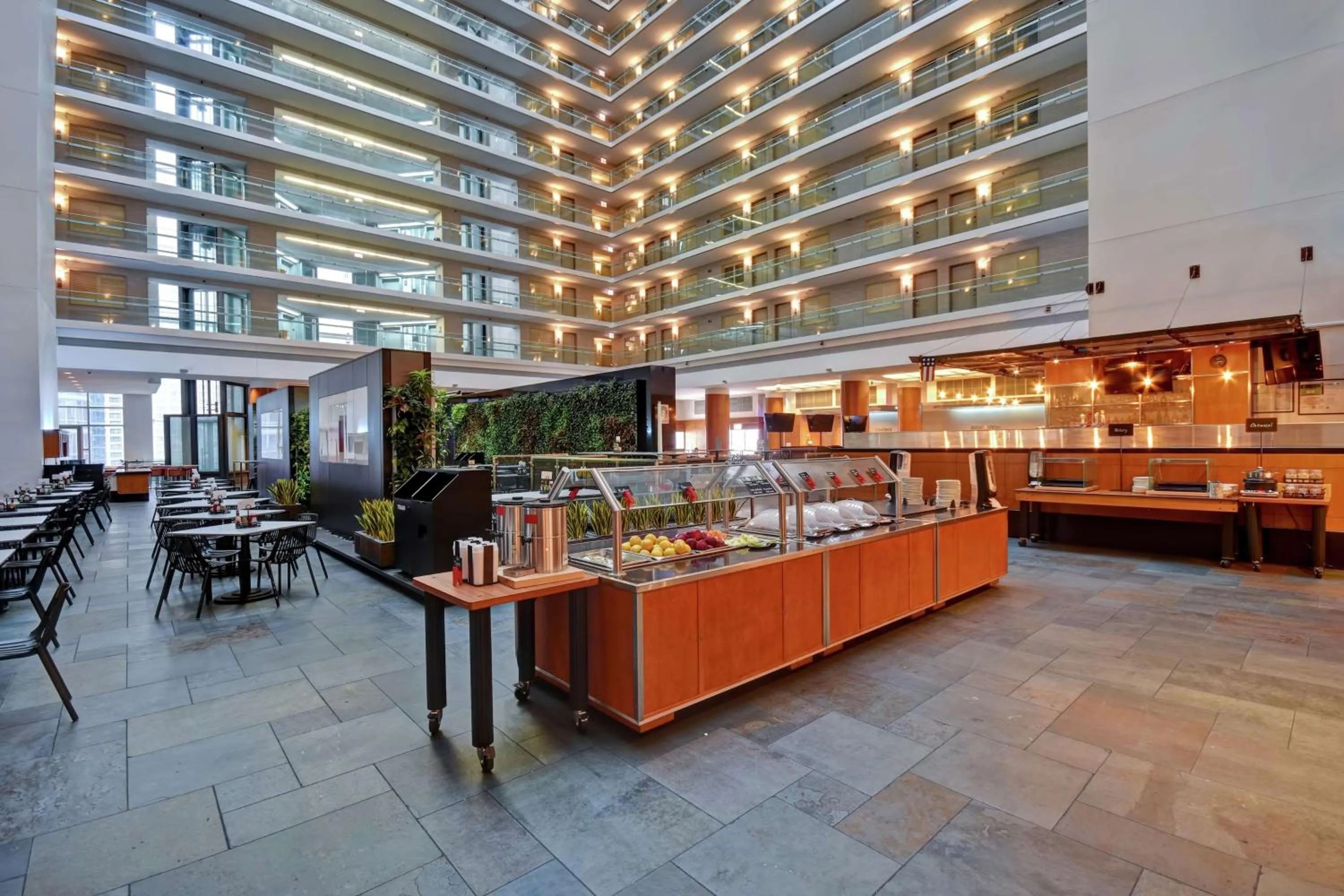 Breakfast in Embassy Suites by Hilton Chicago Downtown Magnificent Mile