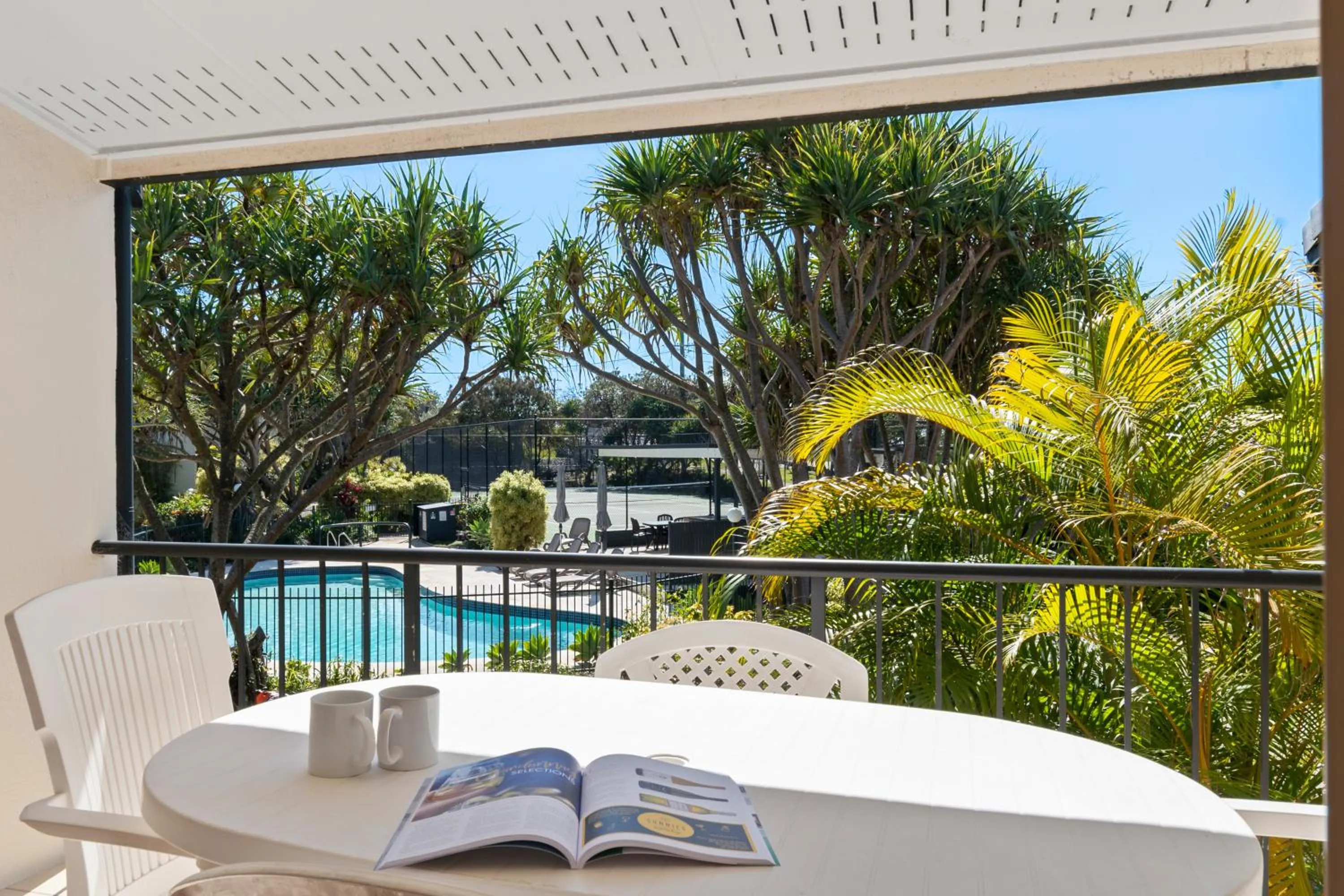 Balcony/Terrace in Beach Breakers Resort