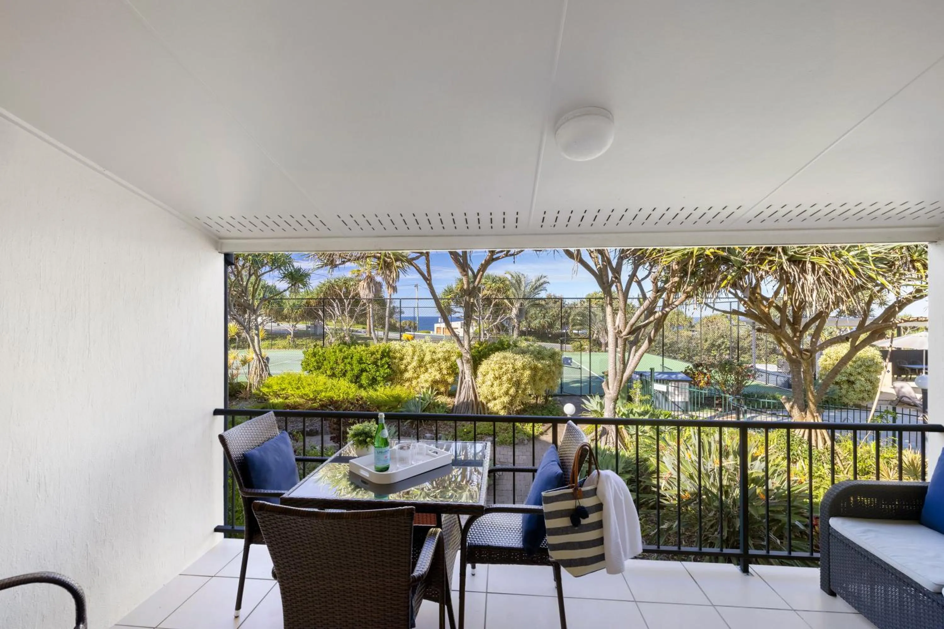 Balcony/Terrace in Beach Breakers Resort