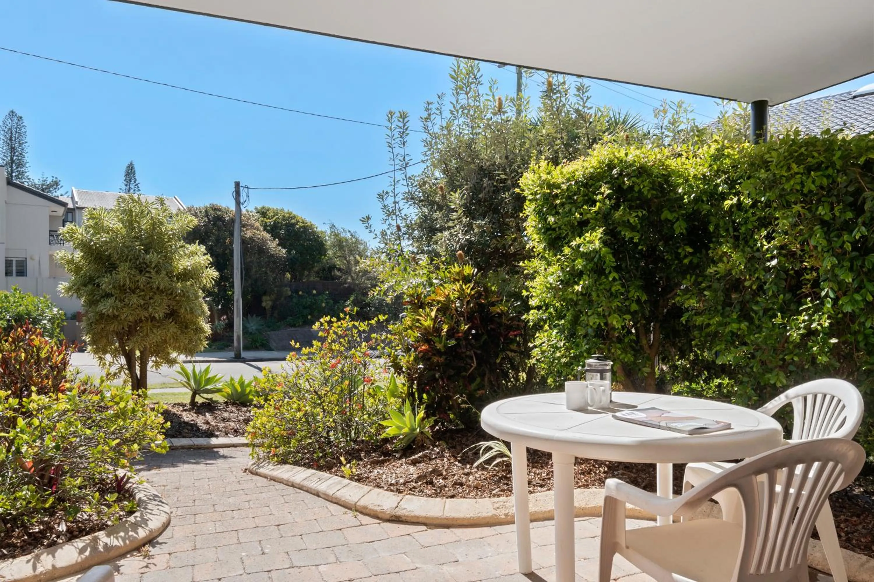 Garden view in Beach Breakers Resort