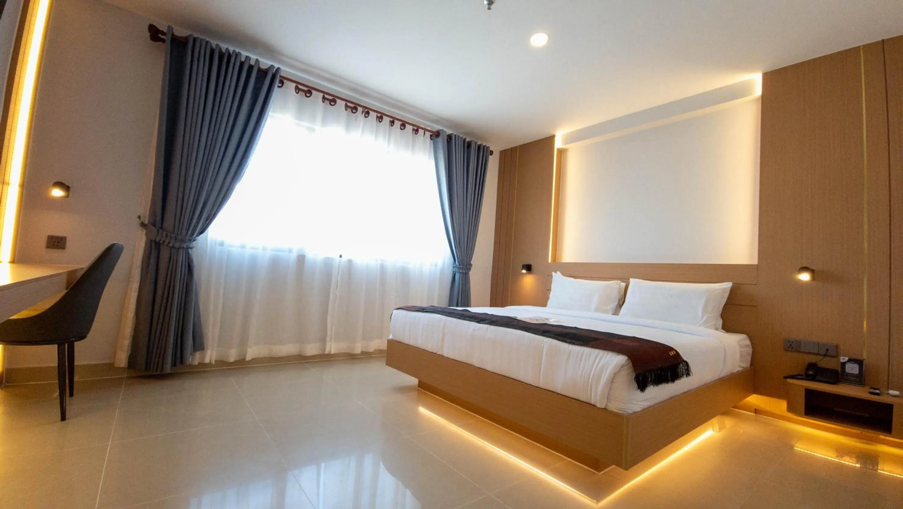 Bed in Silver Mounts Hotel