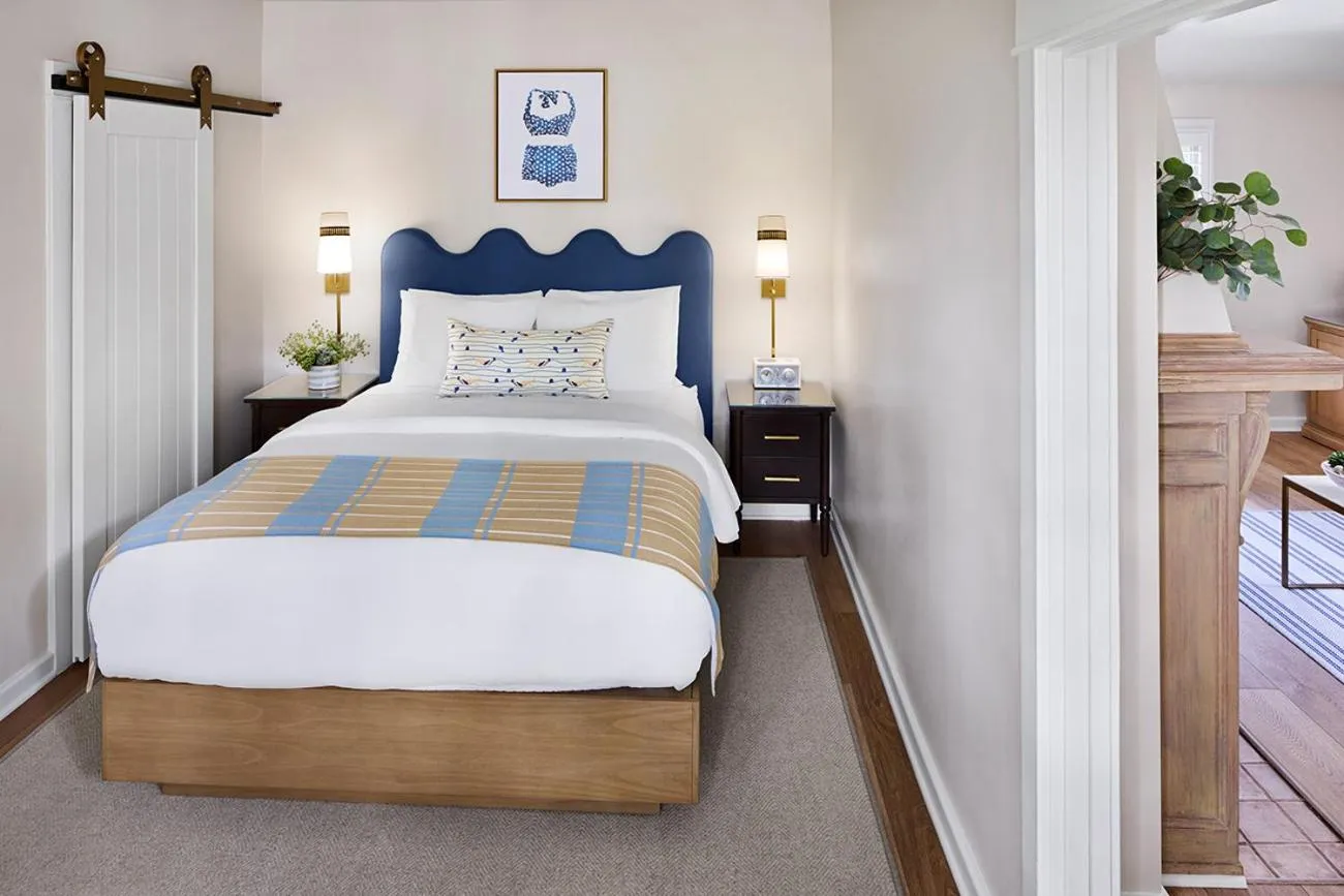 Bed in Channel Road Inn, A Four Sisters Inn