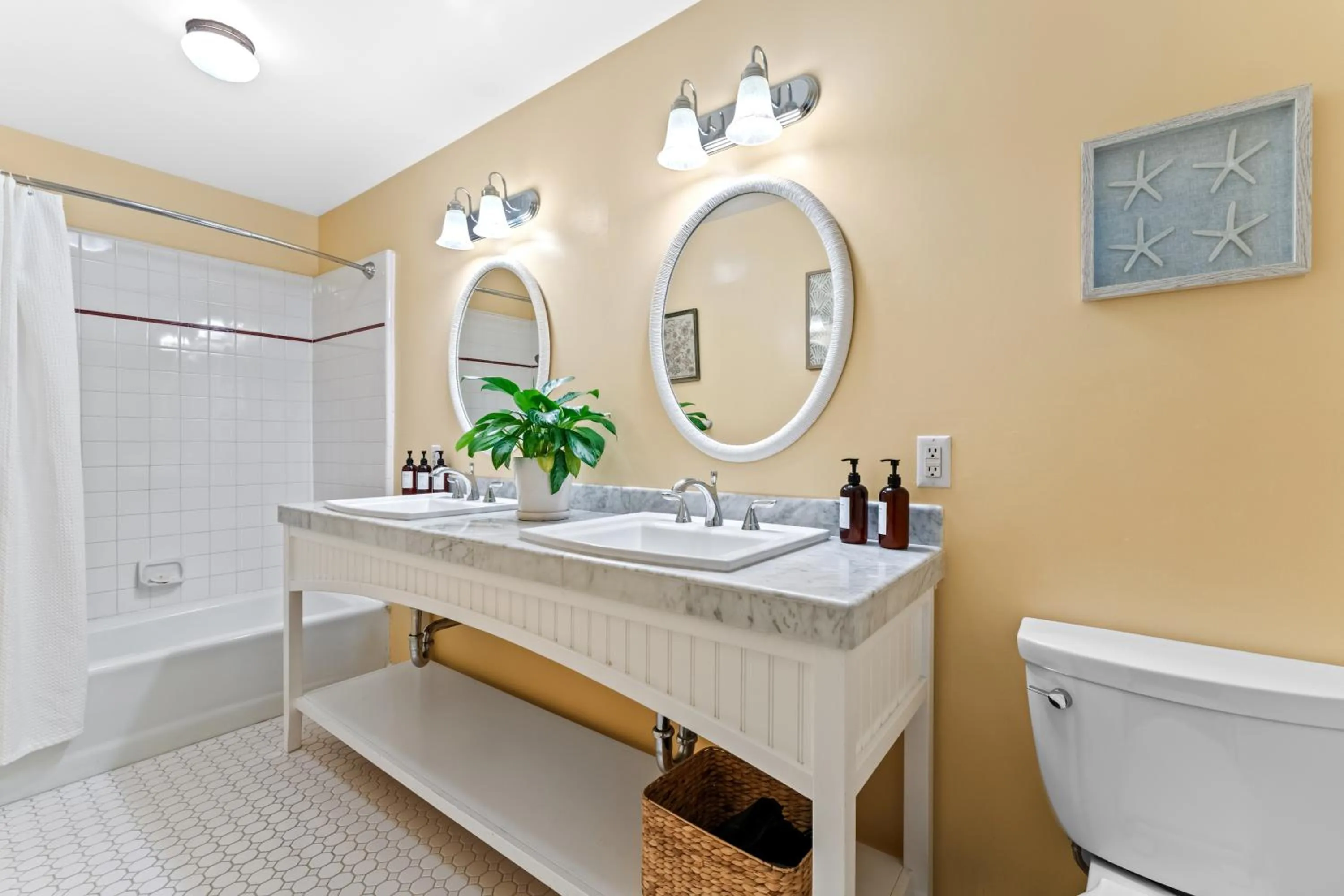 Channel Road Inn, A Four Sisters Inn