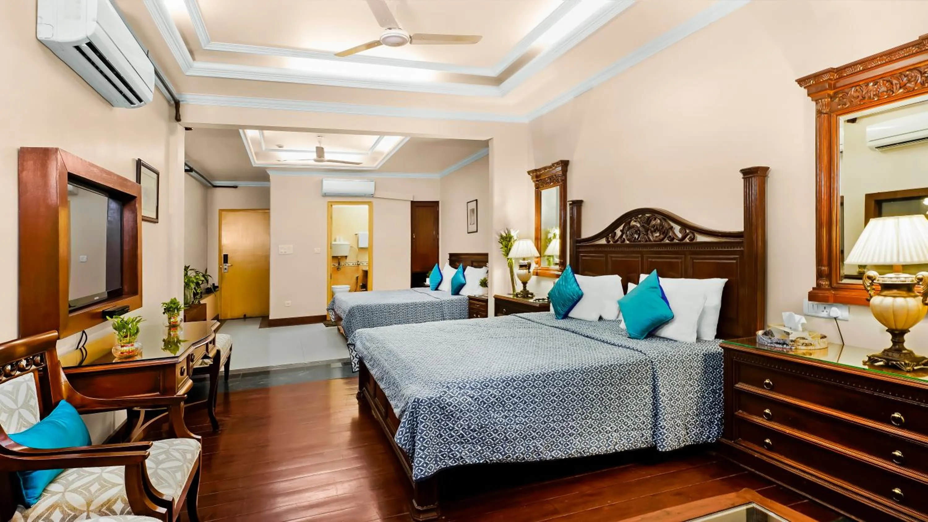 Photo of the whole room, Bed in Hotel Ajanta - Colonial Charm Award Winning Luxury Hotel in the Heart of the City