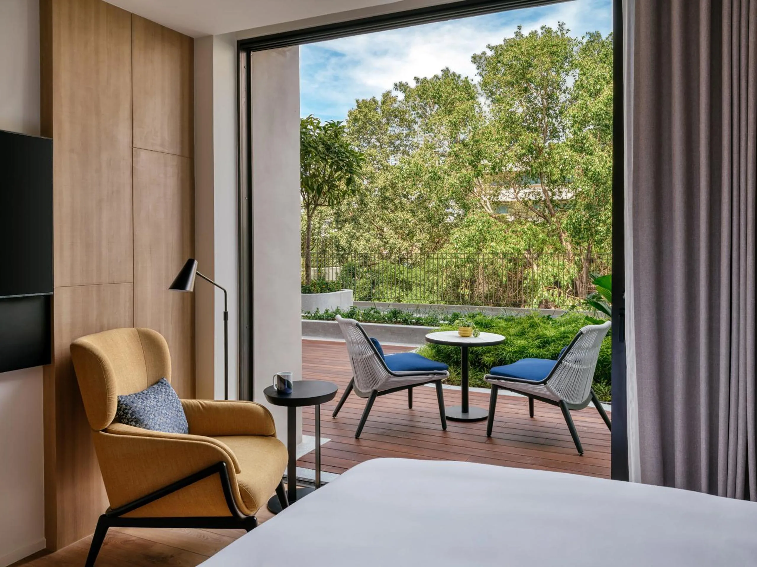 Photo of the whole room, Bed in voco Bangkok Surawong by IHG