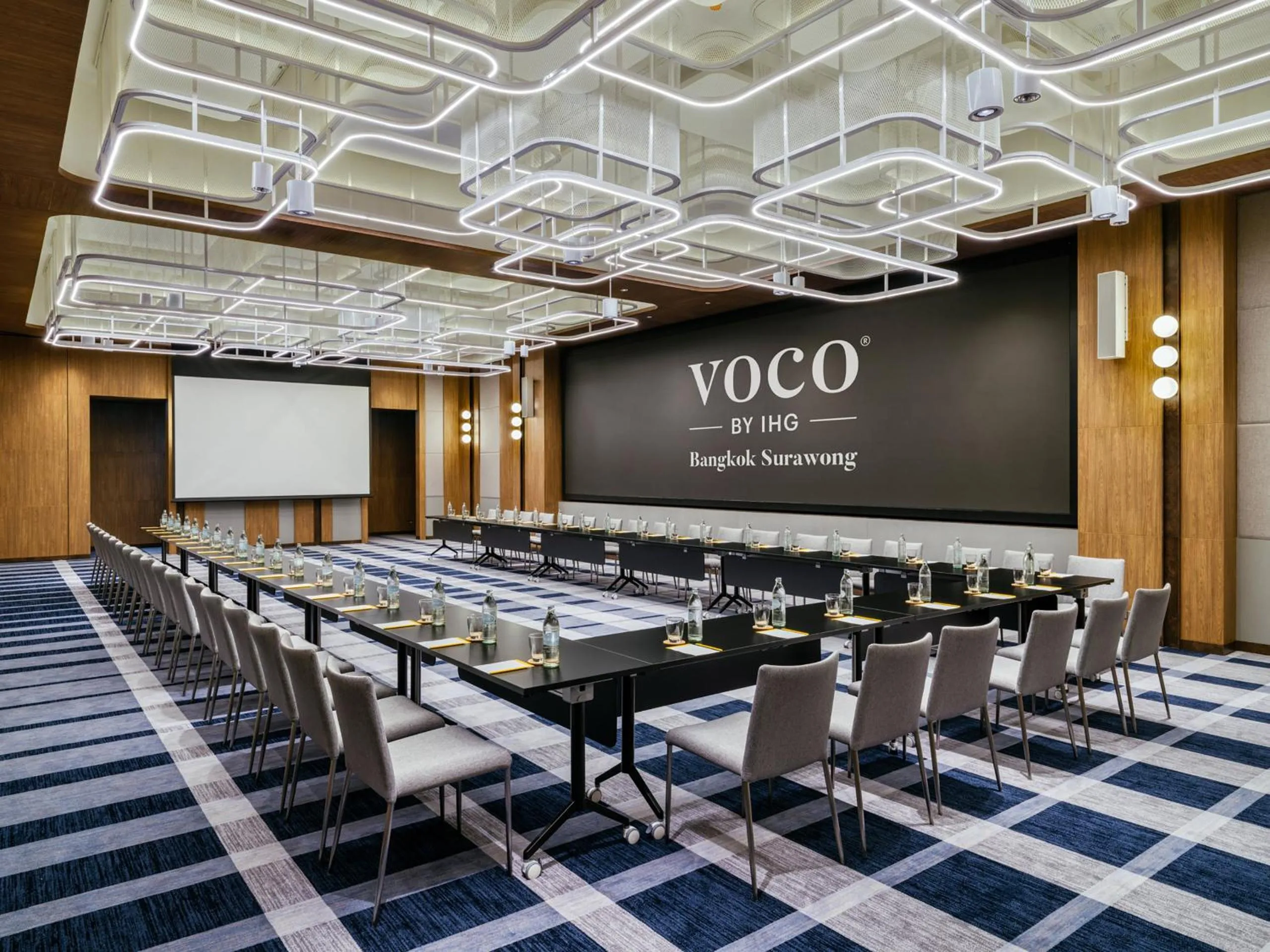 Meeting/conference room in voco Bangkok Surawong by IHG