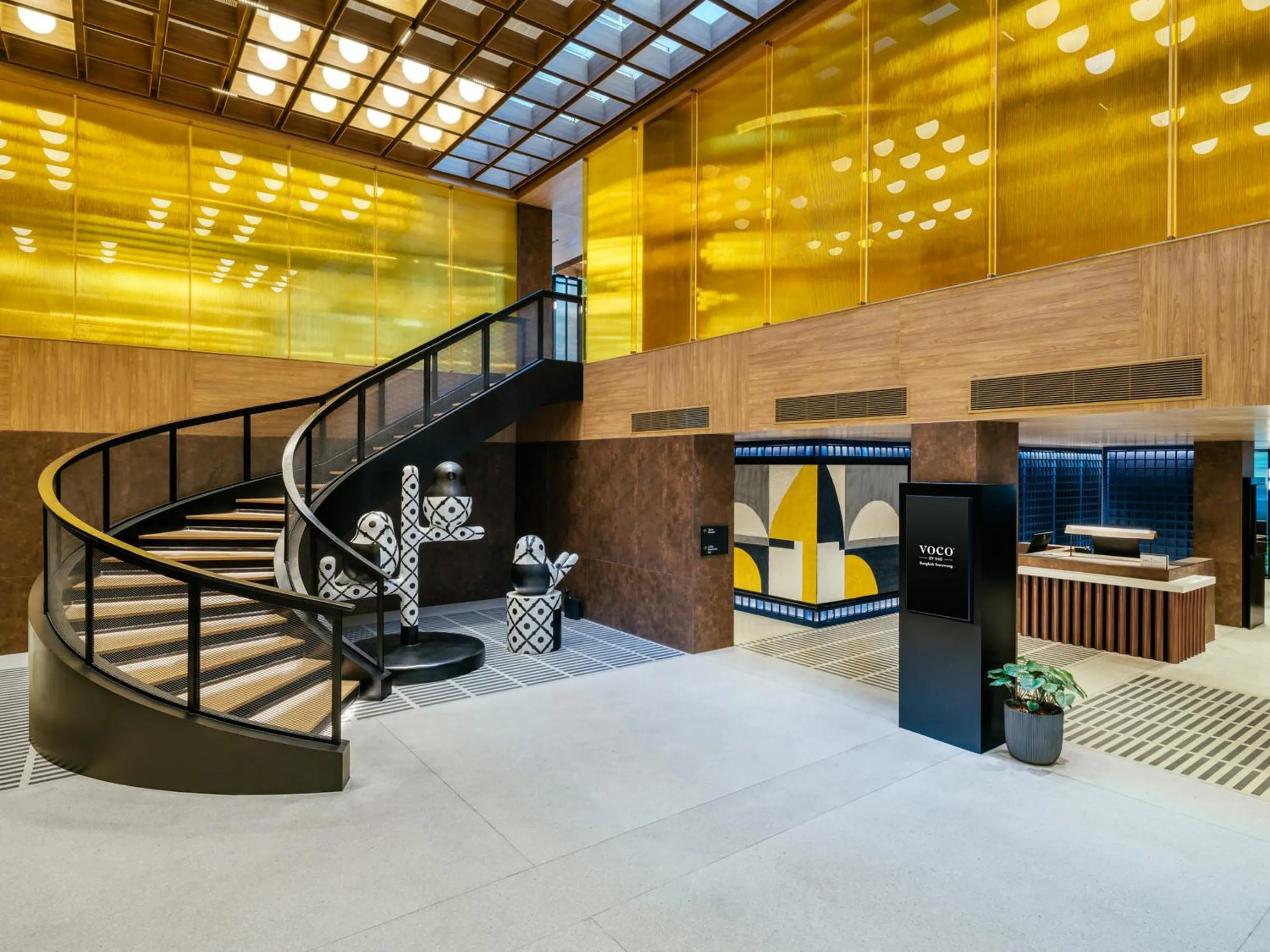 Property building in voco Bangkok Surawong by IHG