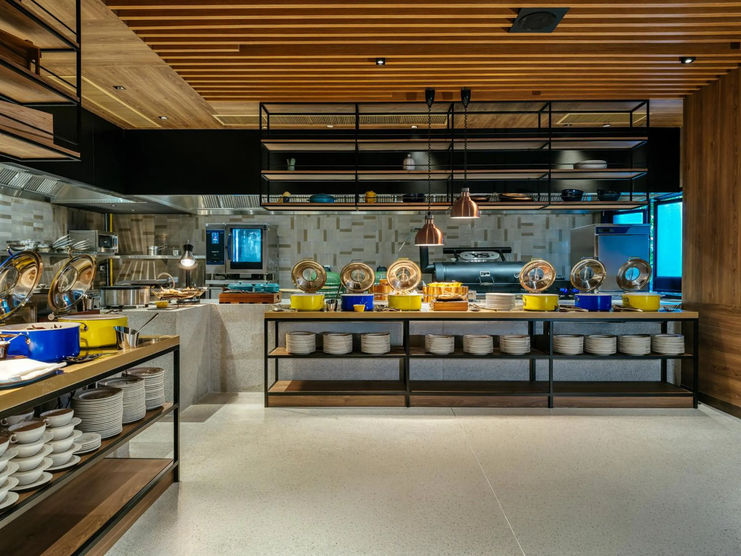 Breakfast in voco Bangkok Surawong by IHG