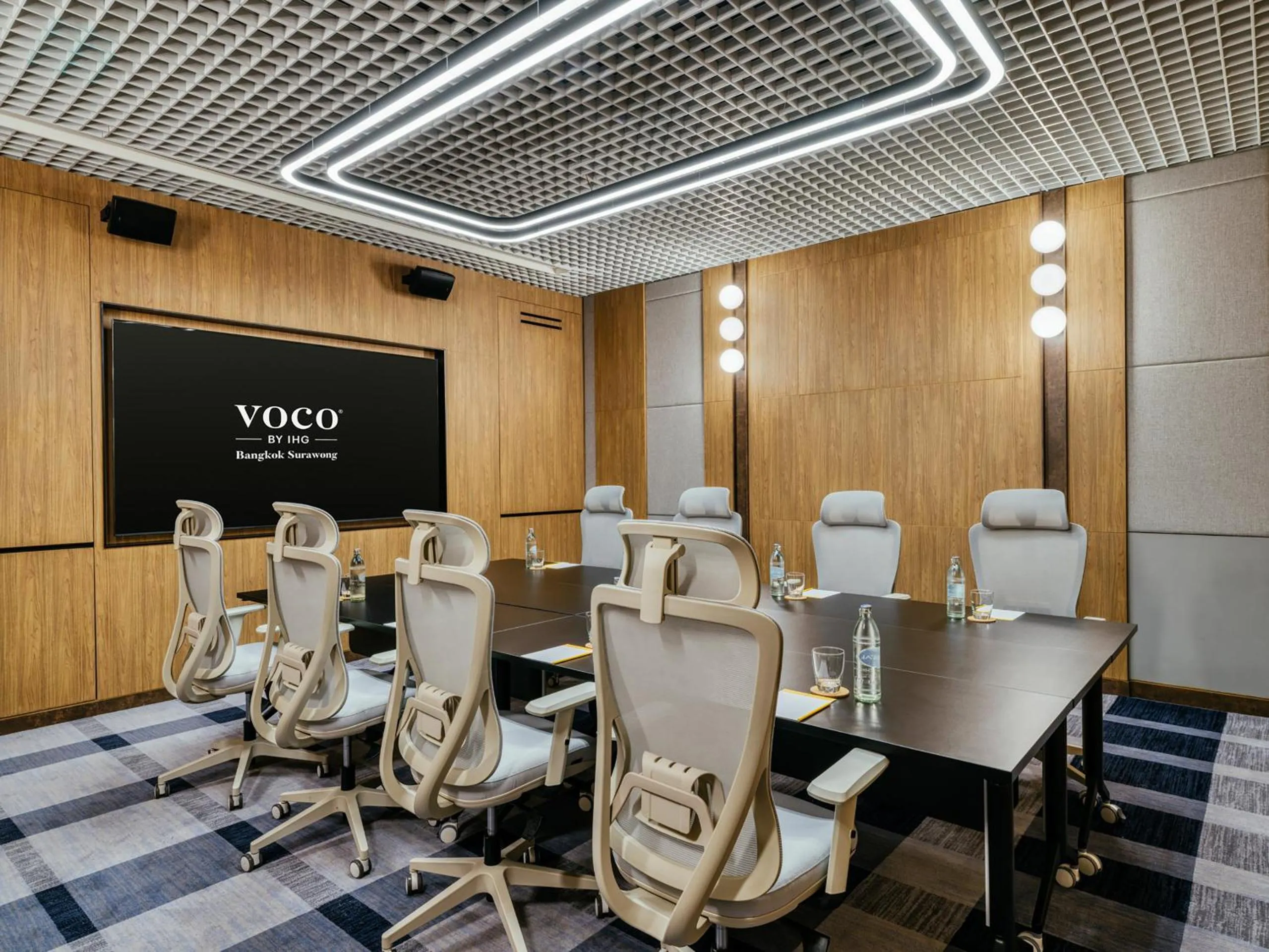 Meeting/conference room in voco Bangkok Surawong by IHG