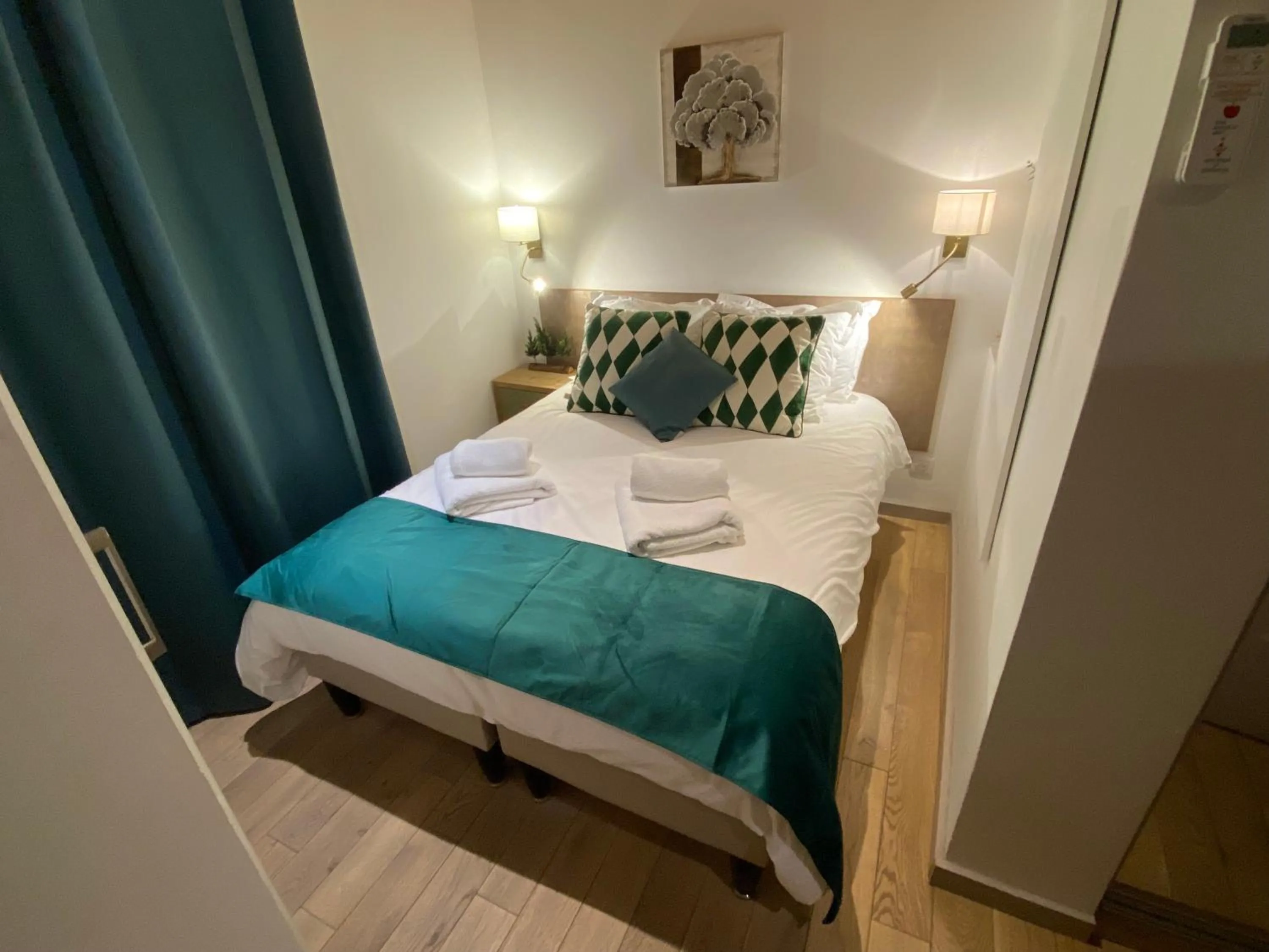 Bed in Relais Des Alpes