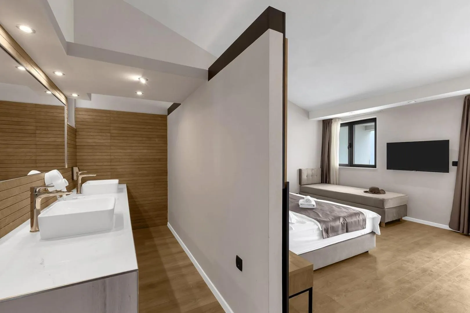 Toilet, Bed in Beach Hotel Božikovina