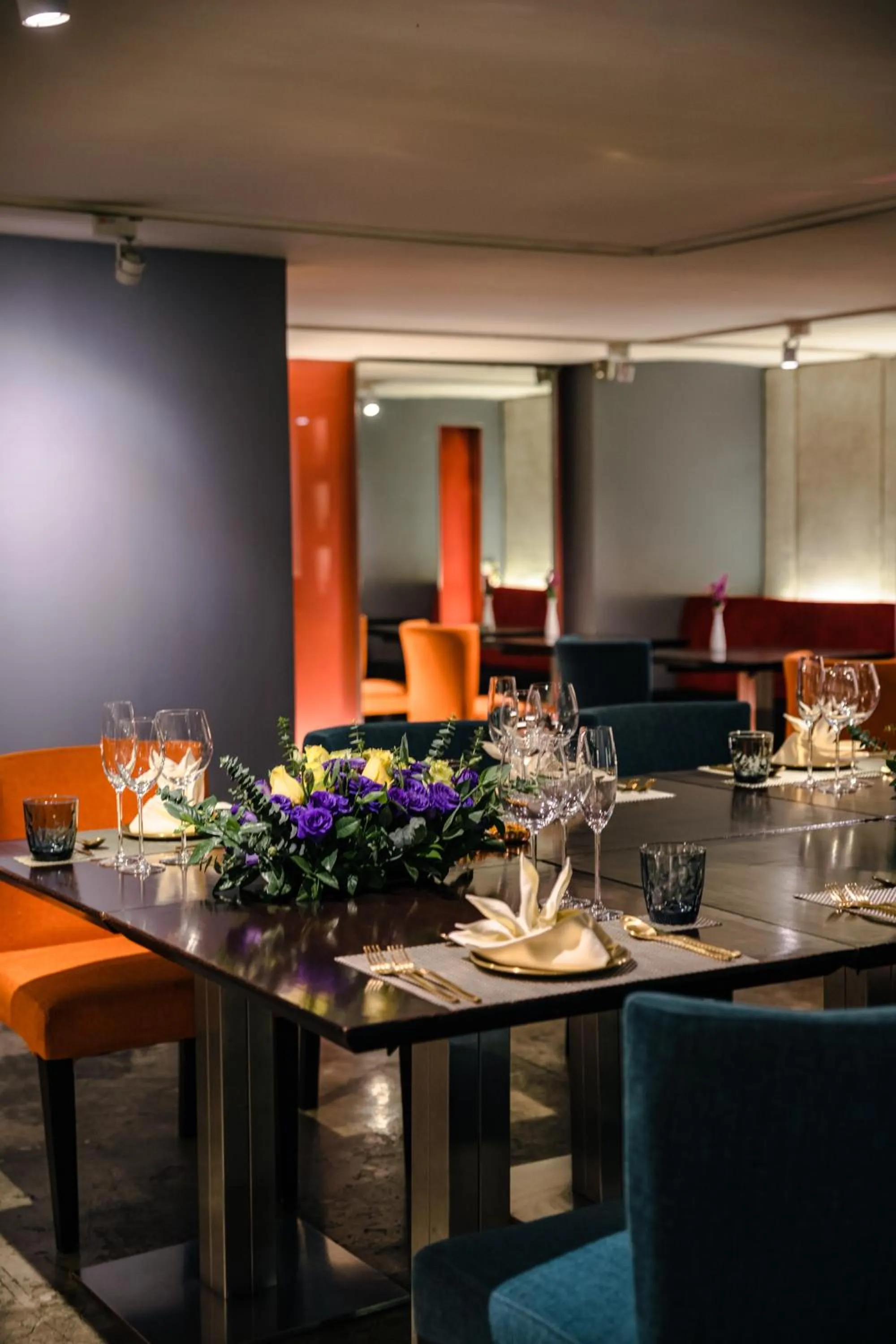 Restaurant/places to eat in BelAire Bangkok Sukhumvit