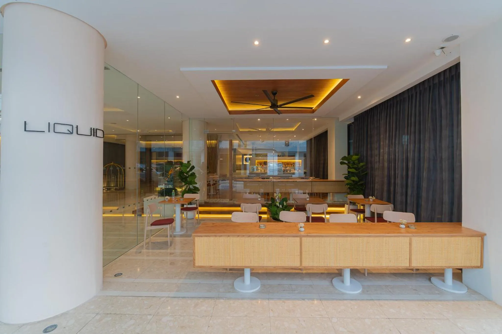 Restaurant/places to eat in BelAire Bangkok Sukhumvit