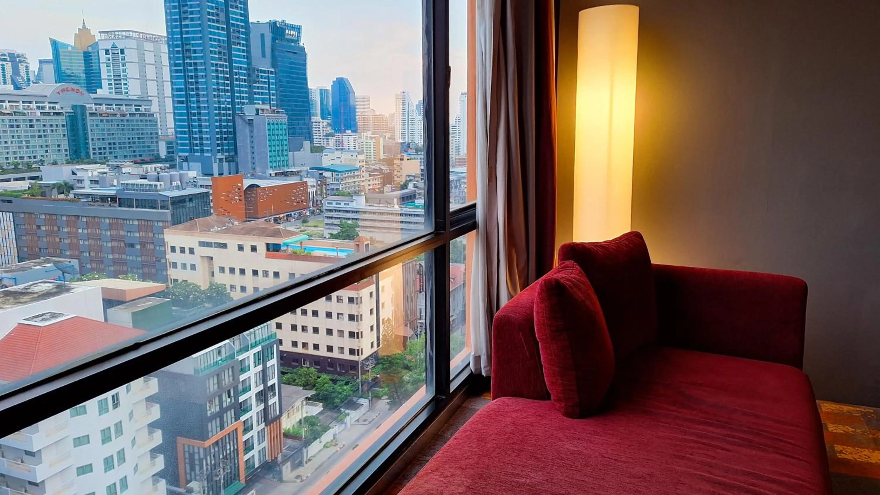 Bed in BelAire Bangkok Sukhumvit