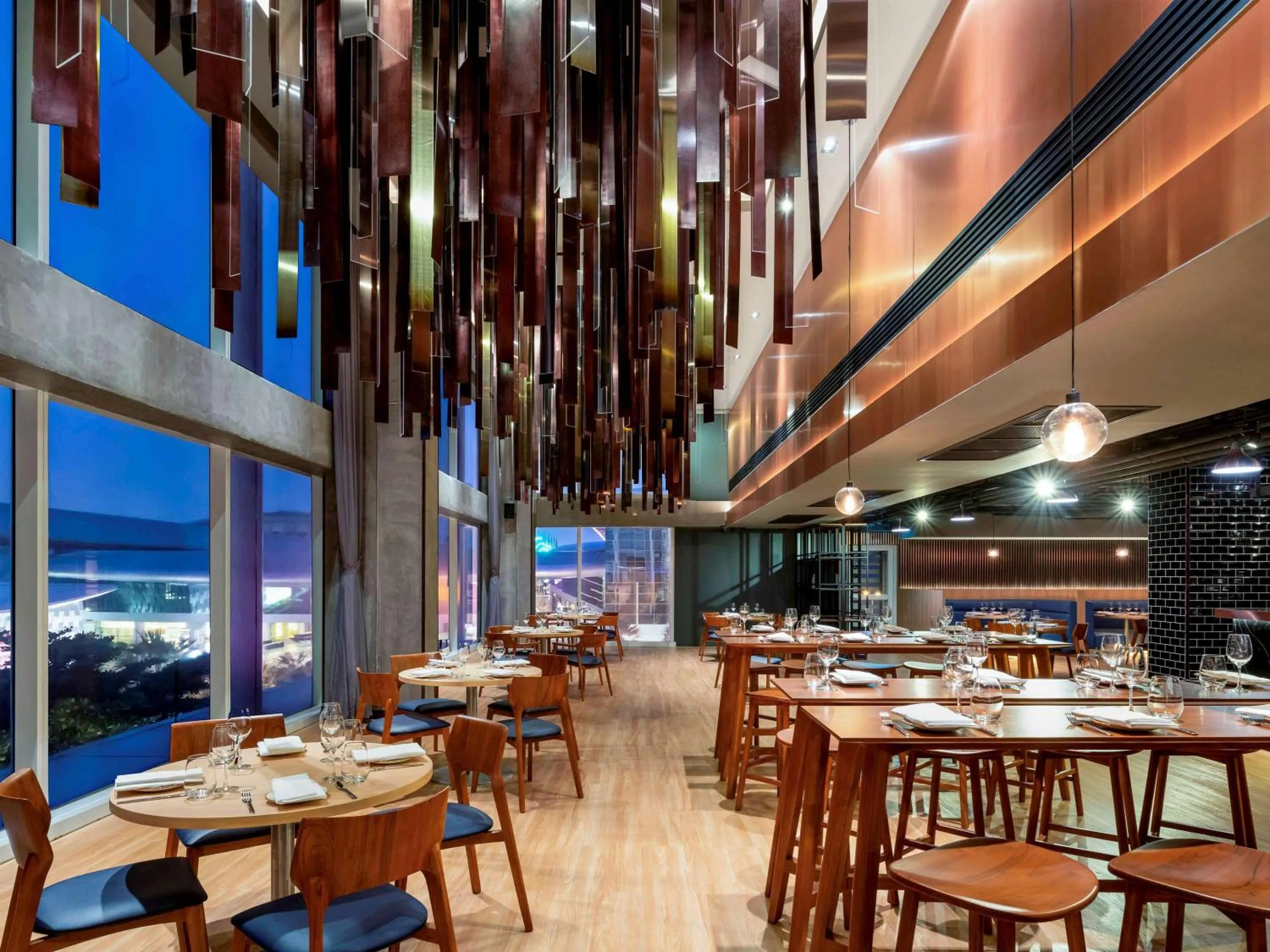 Restaurant/places to eat in Novotel Bangkok IMPACT