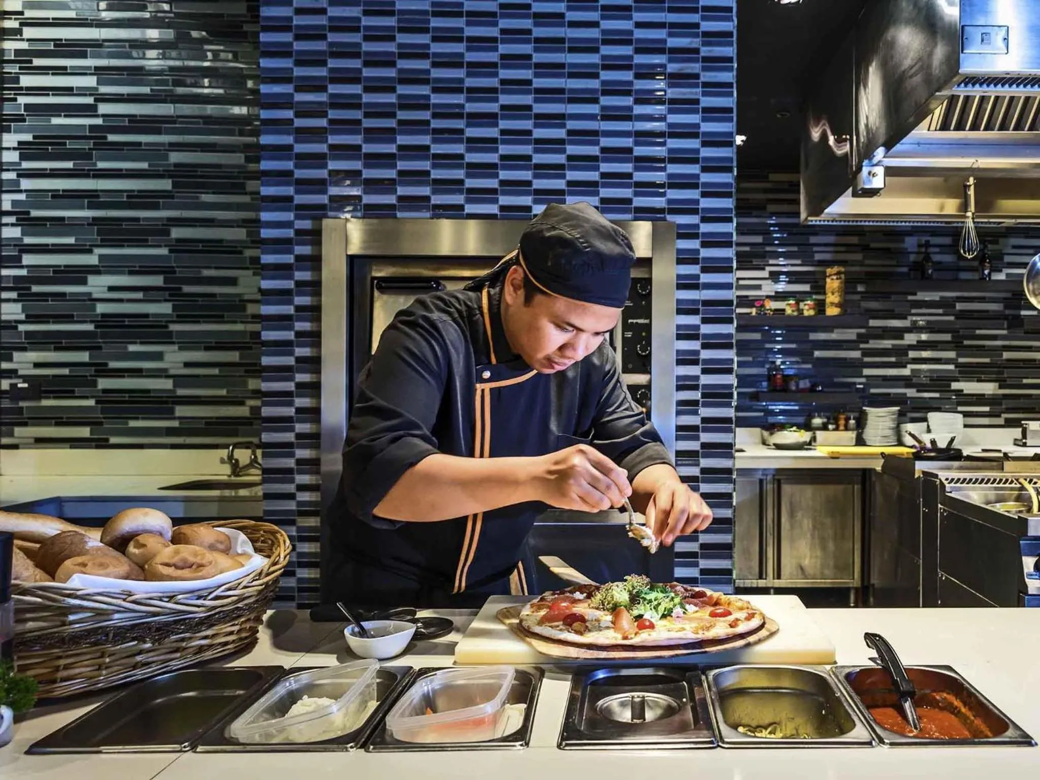 Restaurant/places to eat in Novotel Bangkok IMPACT