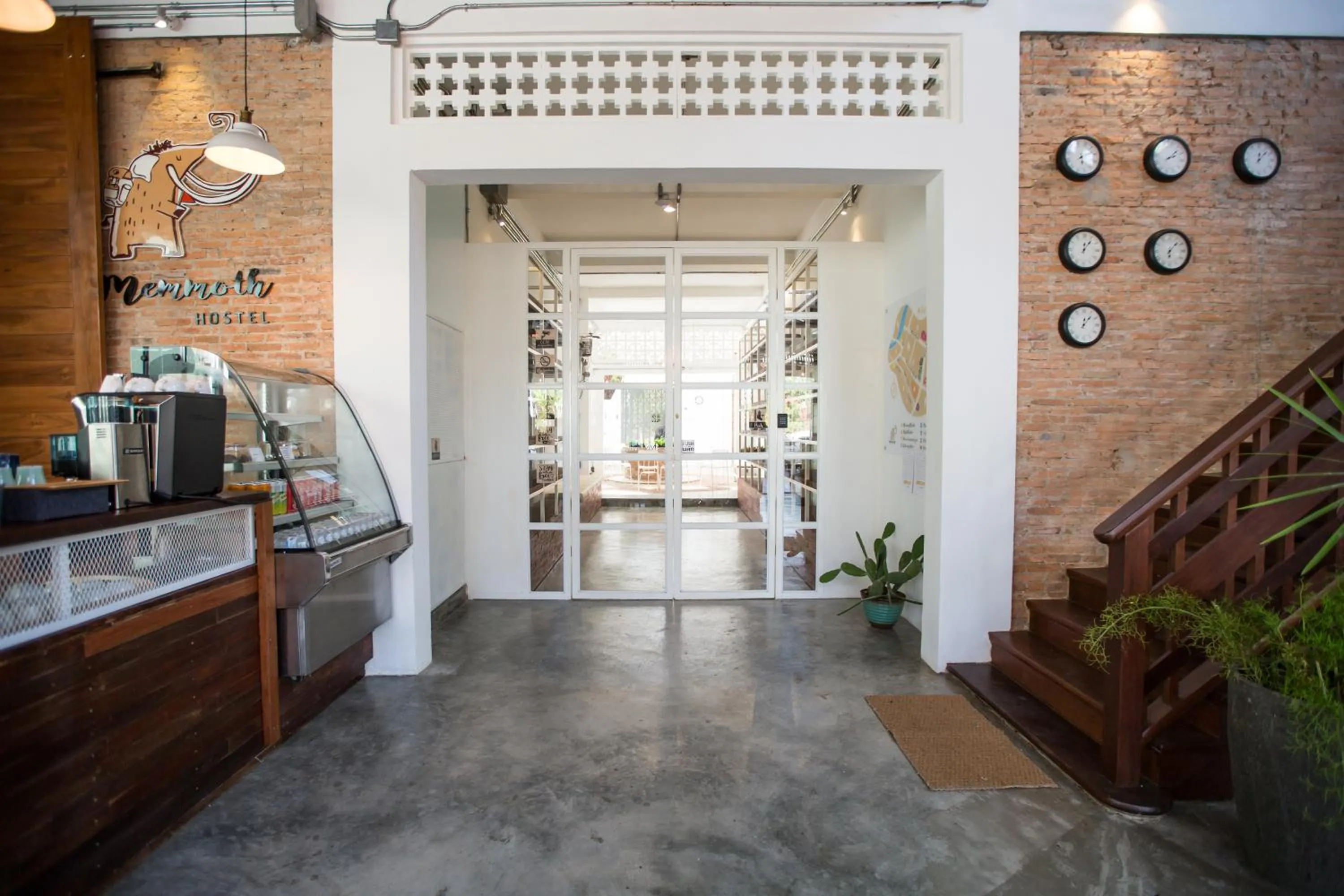 Non alcoholic drinks in Memmoth Hostel In Lampang