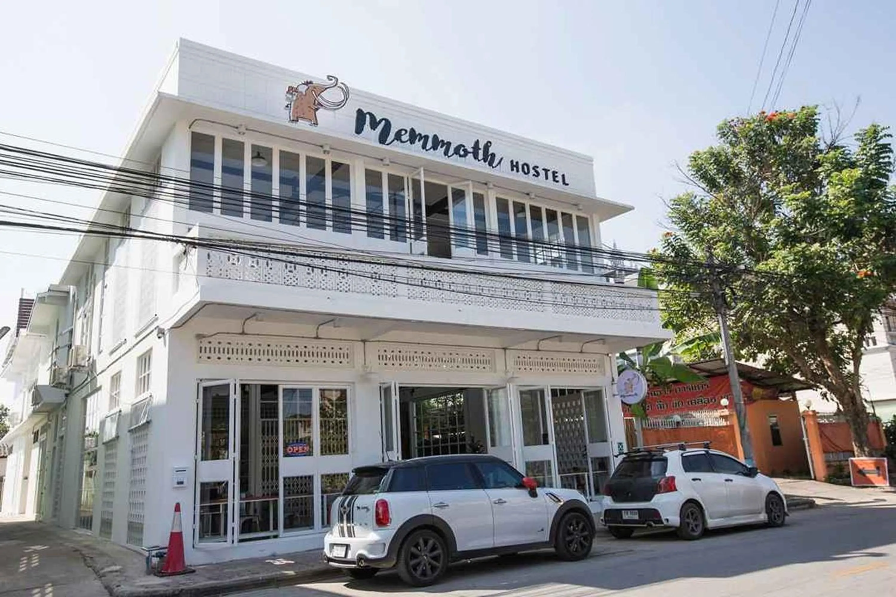 Property building in Memmoth Cafe & Hostel in Lampang