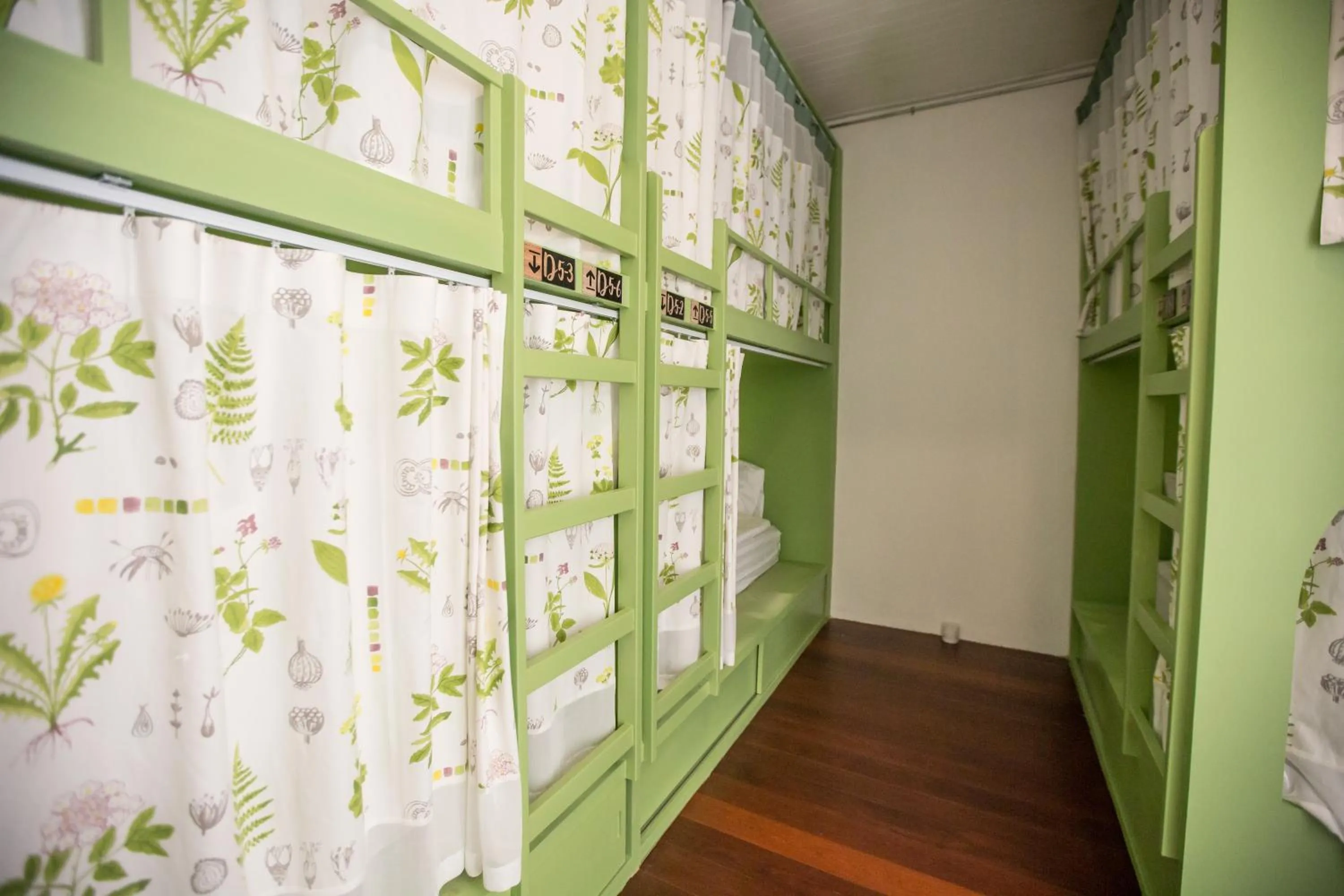 bunk bed in Memmoth Hostel In Lampang
