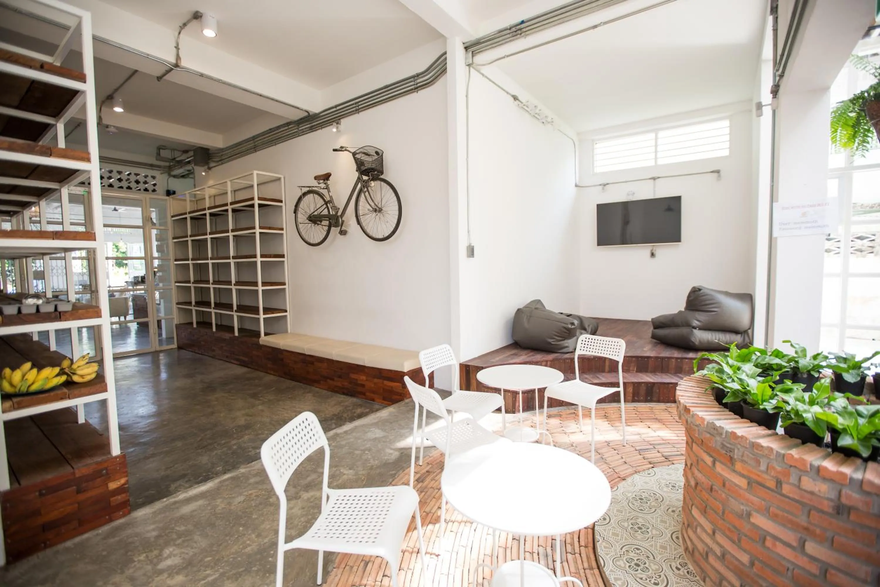 TV and multimedia in Memmoth Hostel In Lampang