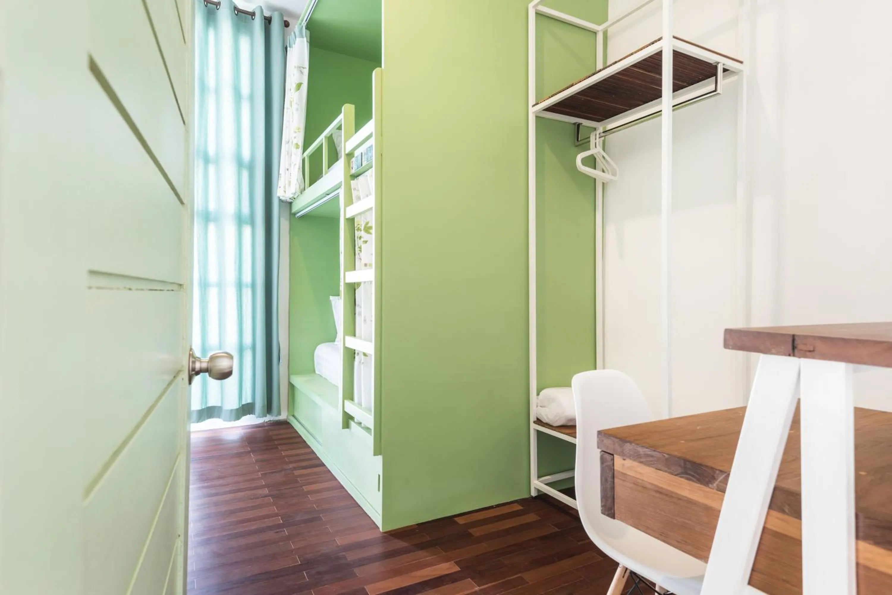 bunk bed in Memmoth Hostel In Lampang