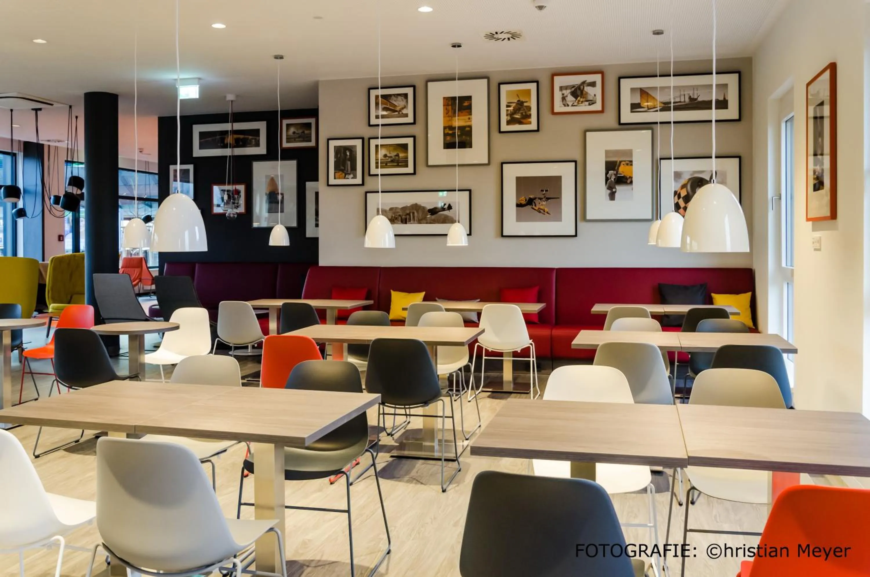 Restaurant/places to eat in Campanile Leipzig Halle Airport