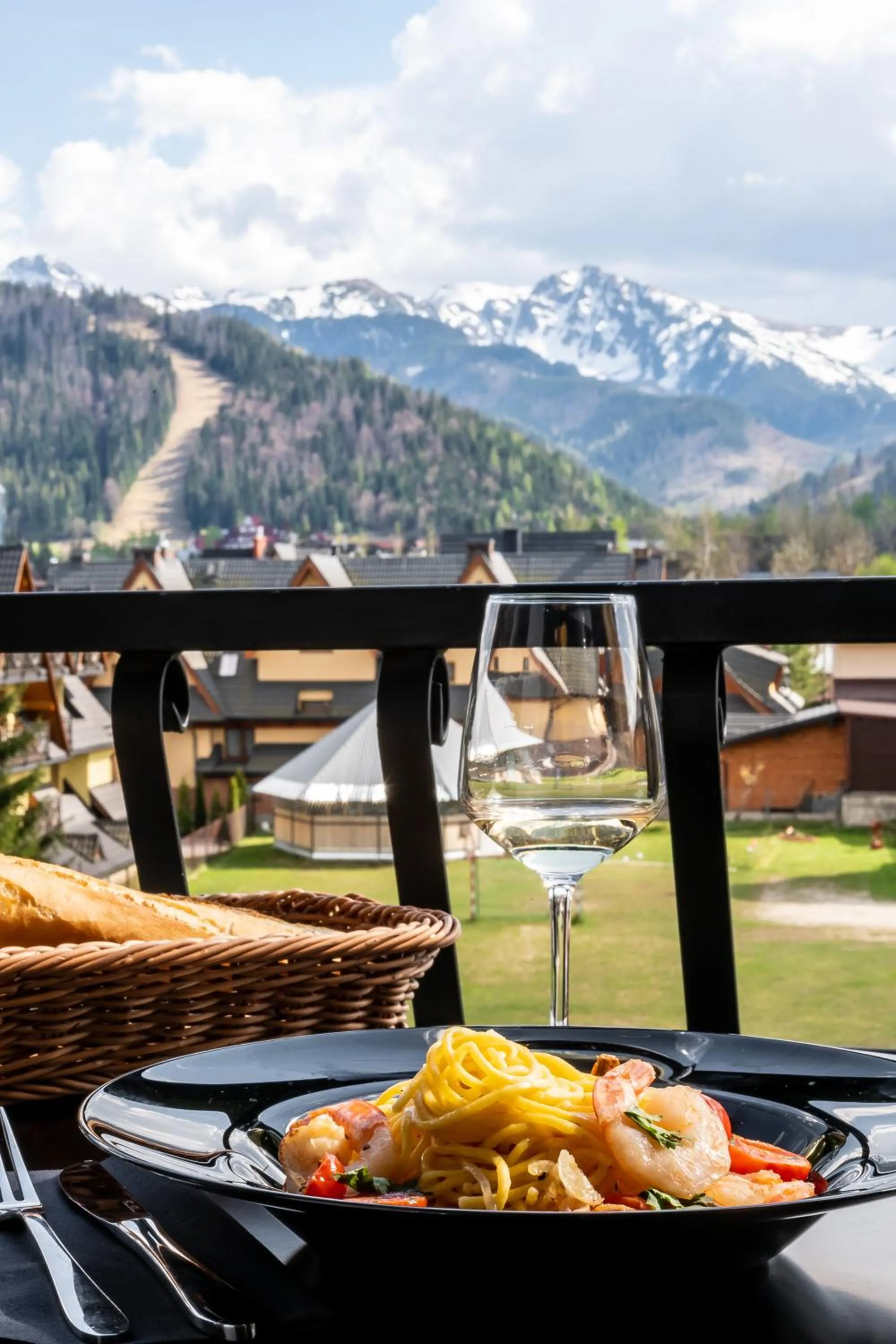 Food and drinks in Hotel Paryski Art & Business Zakopane - Basen Jacuzzi Sauna Małpi Gaj