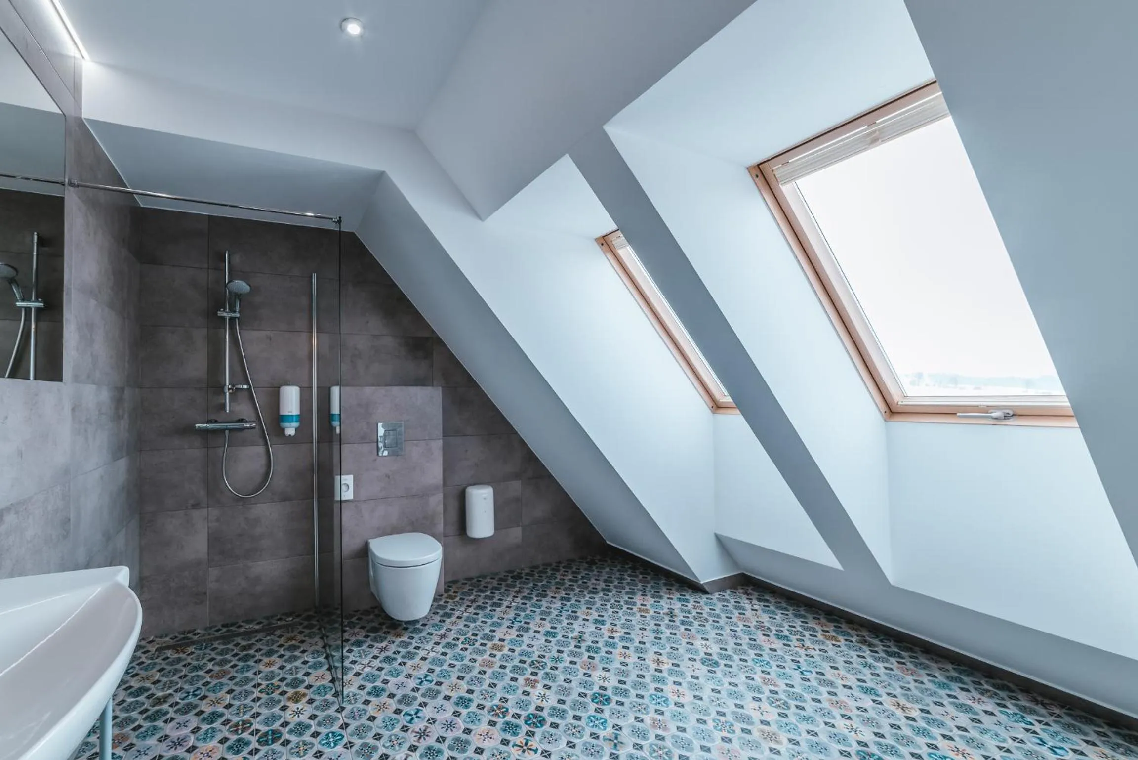 Shower in Hotel Paryski Art & Business Zakopane - Basen Jacuzzi Sauna Małpi Gaj