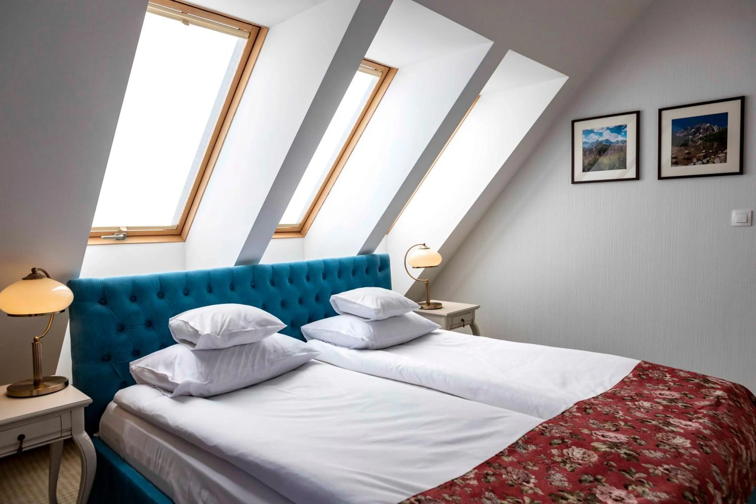 Bedroom, Bed in Hotel Paryski Art & Business Zakopane - Basen Jacuzzi Sauna Małpi Gaj