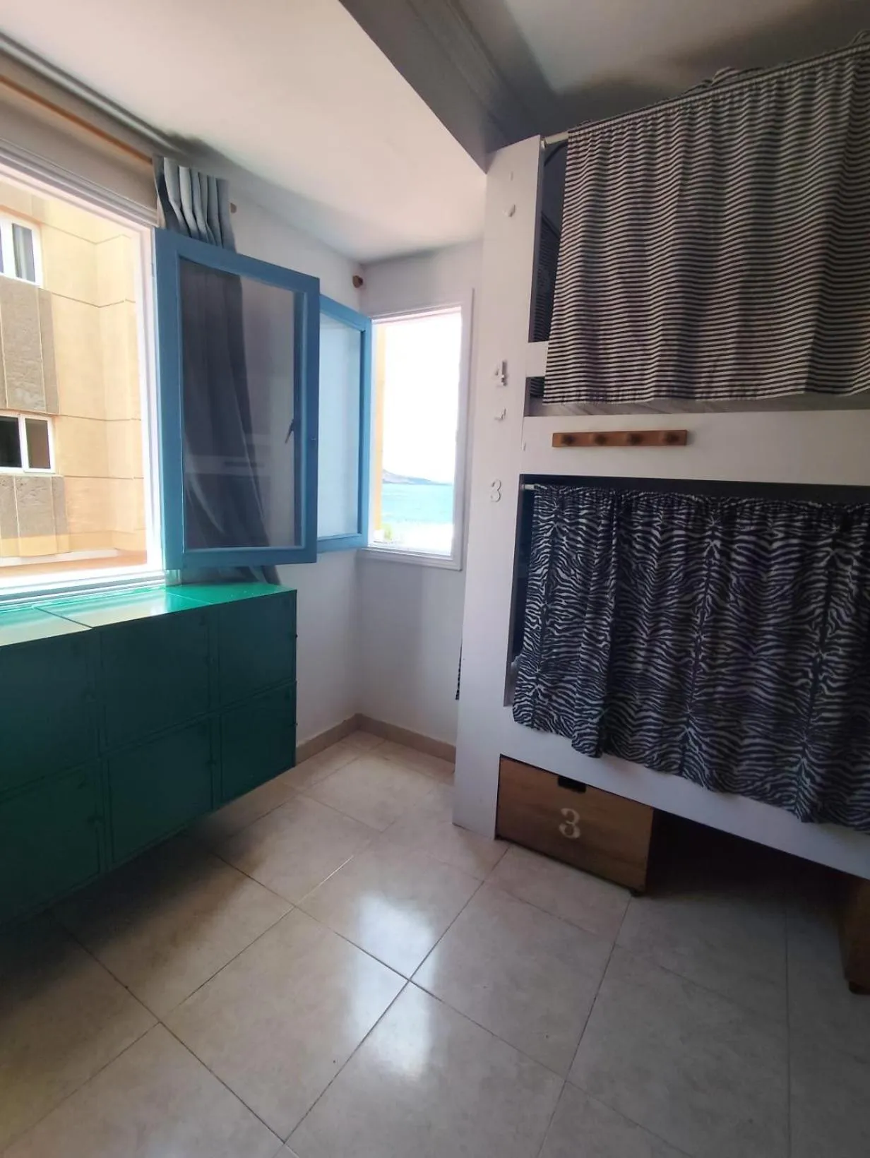 La Ventana Azul Surf Hostel