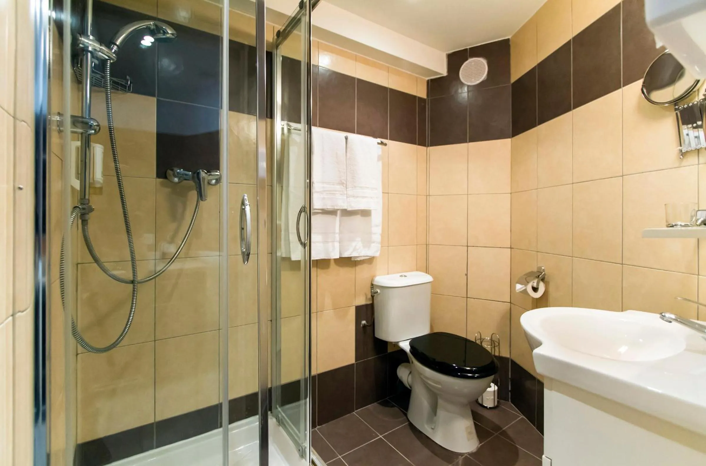 Bathroom in Florella Achard Apartment