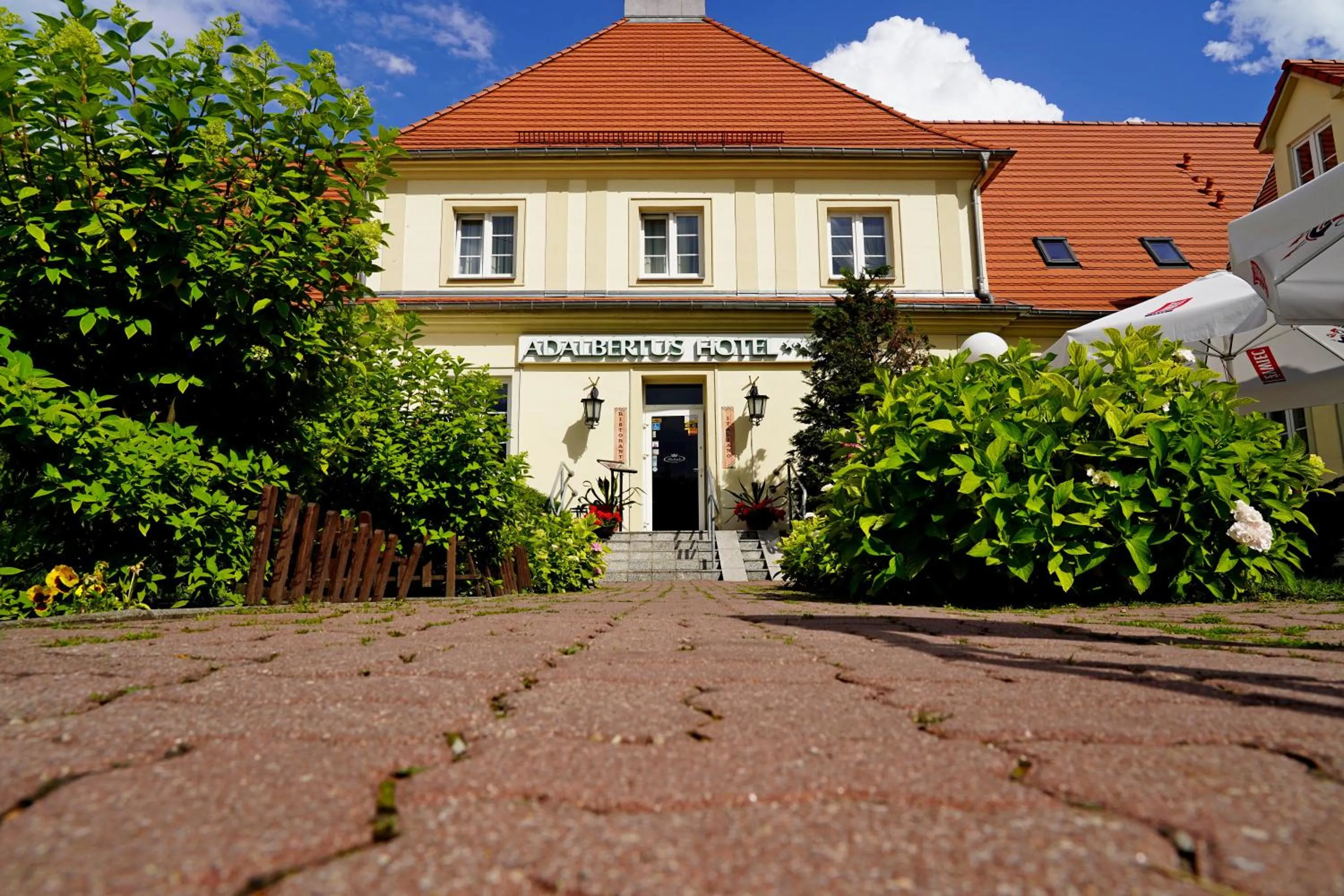 Property building in Hotel Adalbertus