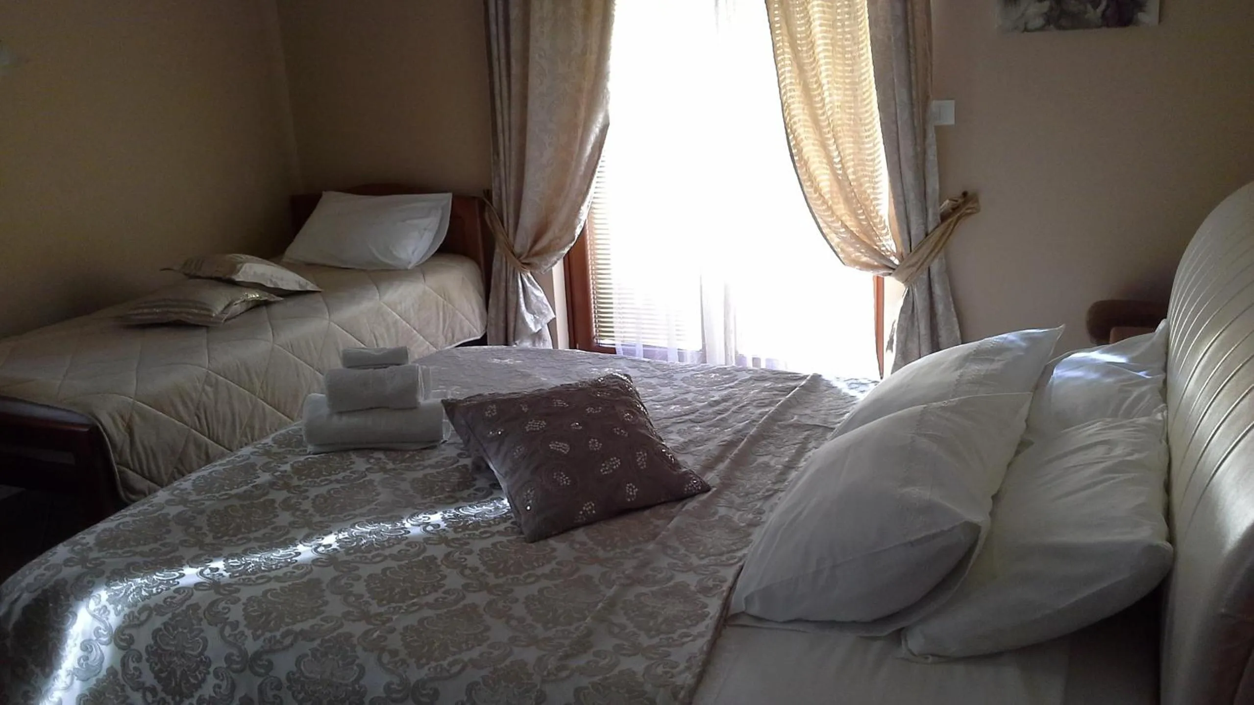 Bed in Apartments Bogdanovic