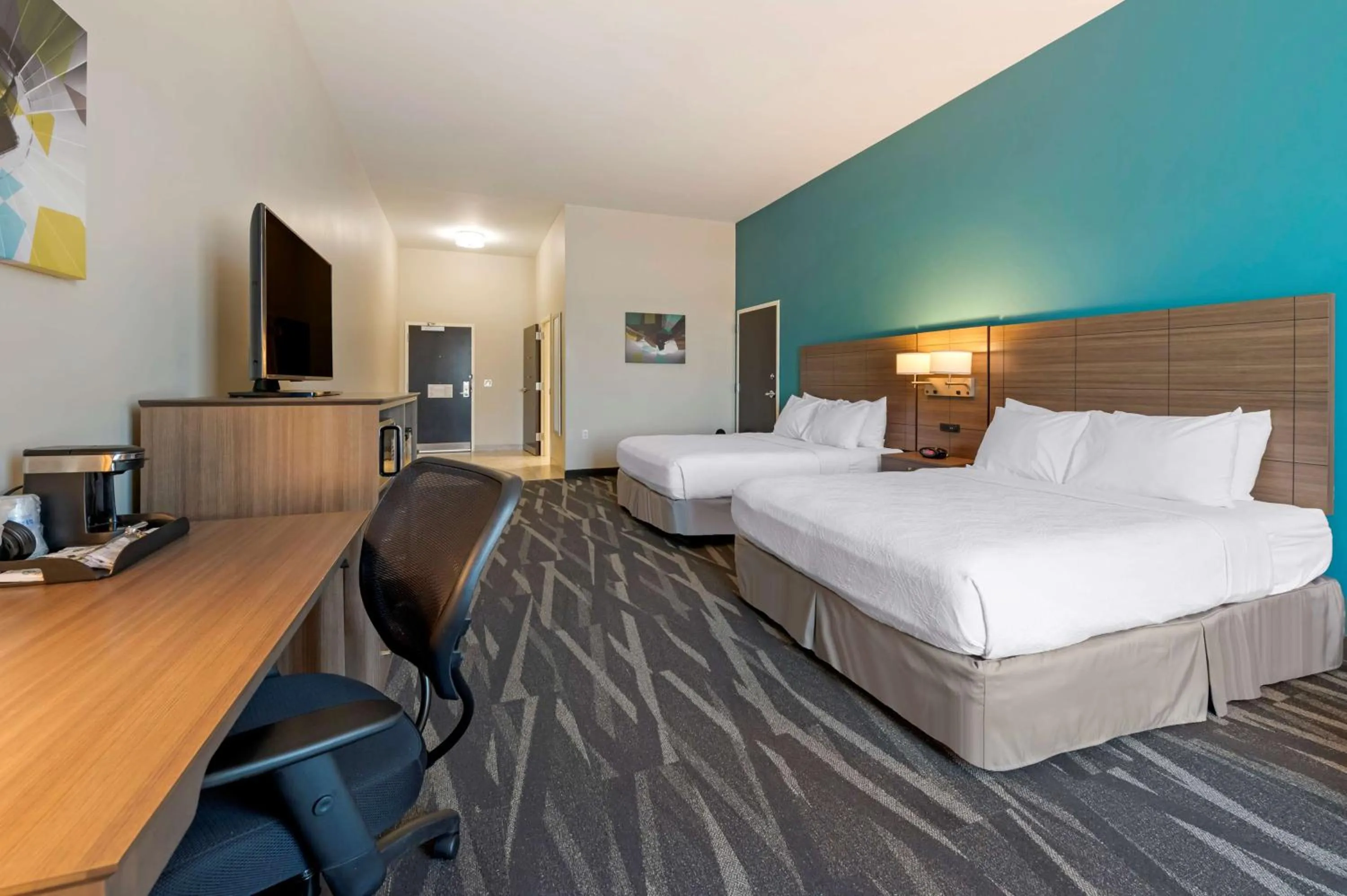 Bedroom, Bed in Best Western Plus Centralia Hotel & Suites