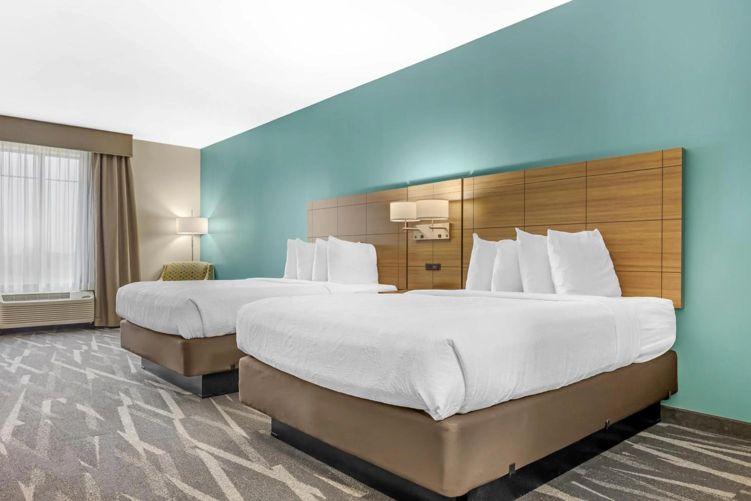 Bedroom, Bed in Best Western Plus Centralia Hotel & Suites