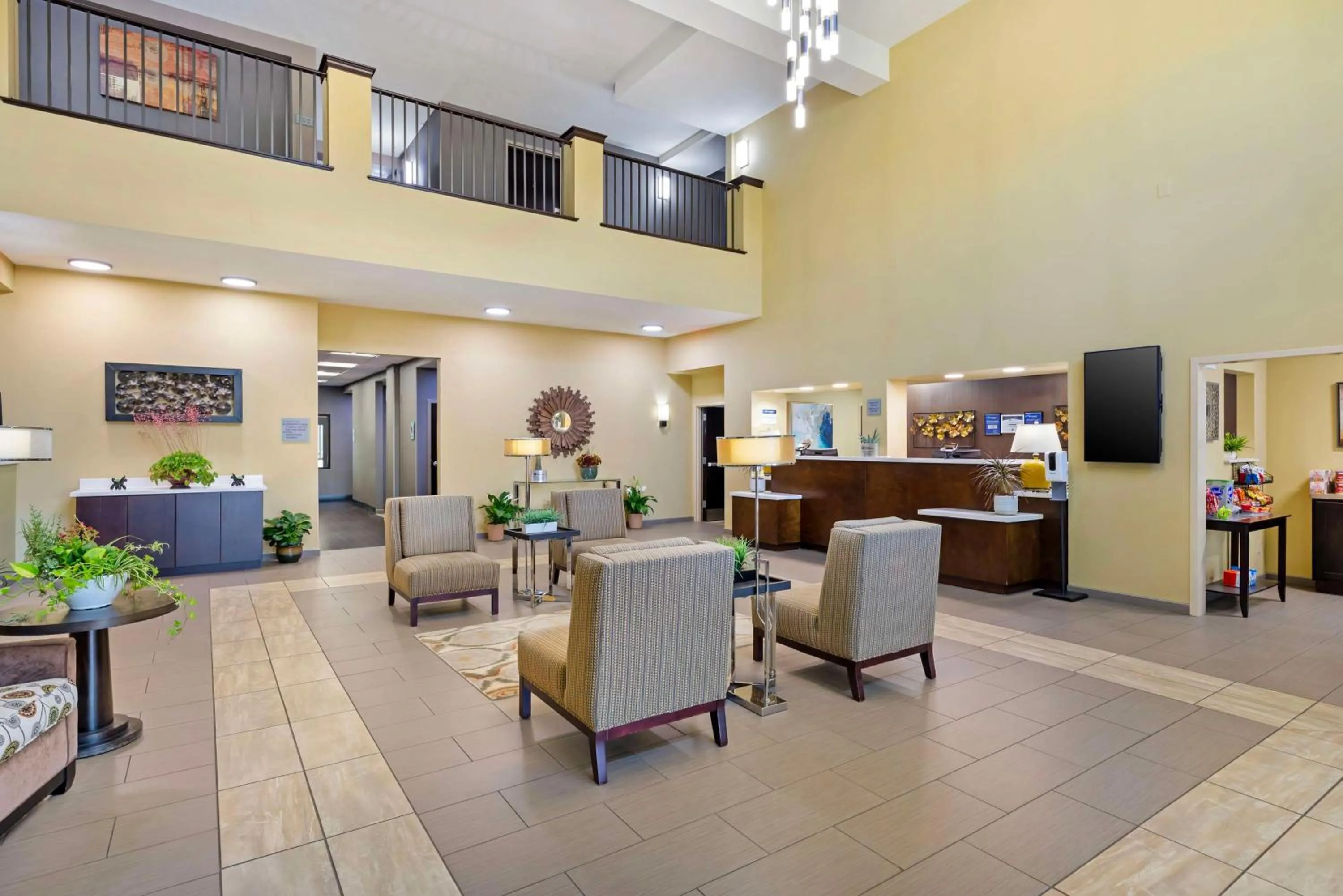 Lobby or reception in Best Western Plus Thornburg Inn & Suites