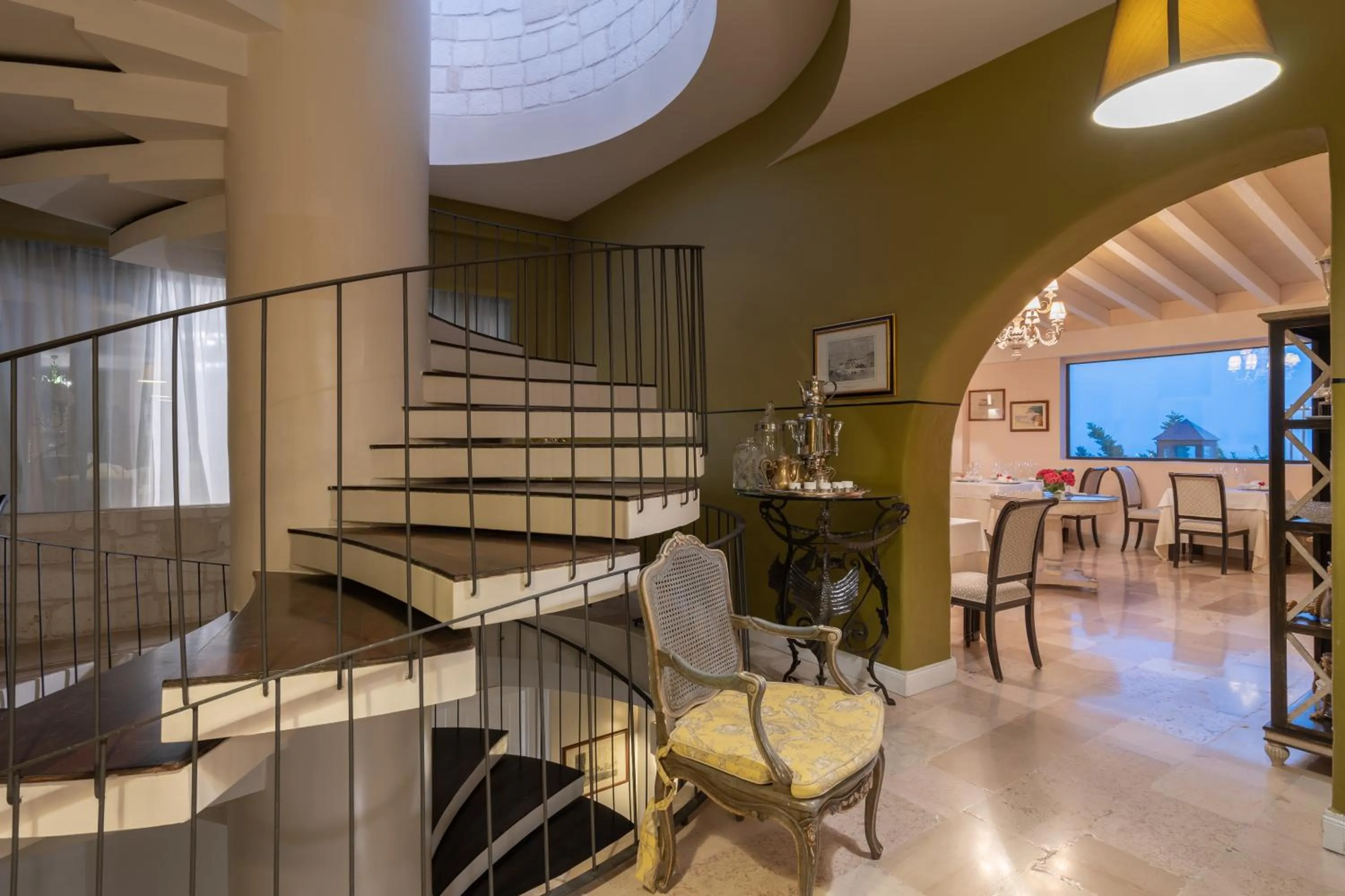 Decorative detail in La Locanda Del Carrubo