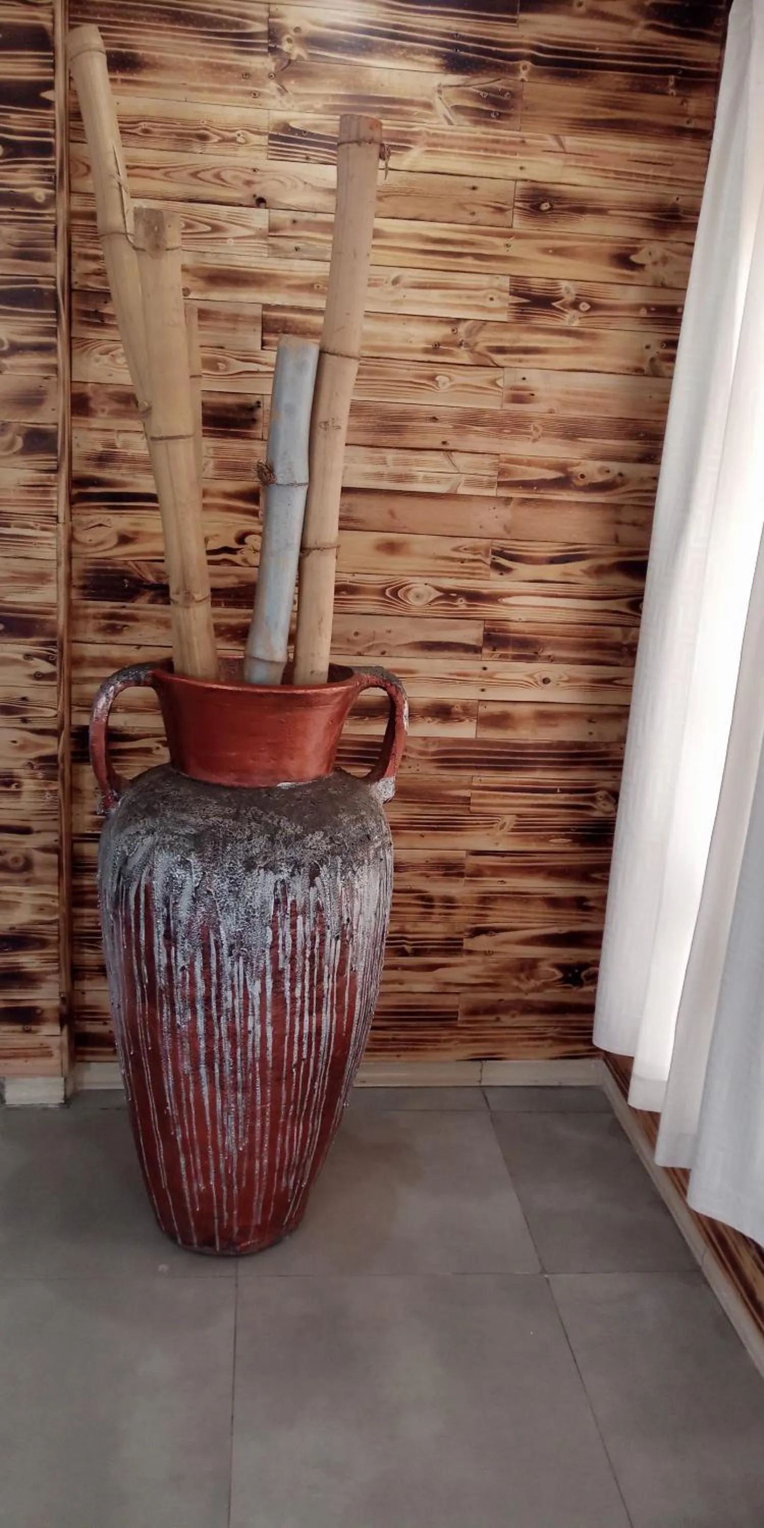 Seating area in CommonLens Inn