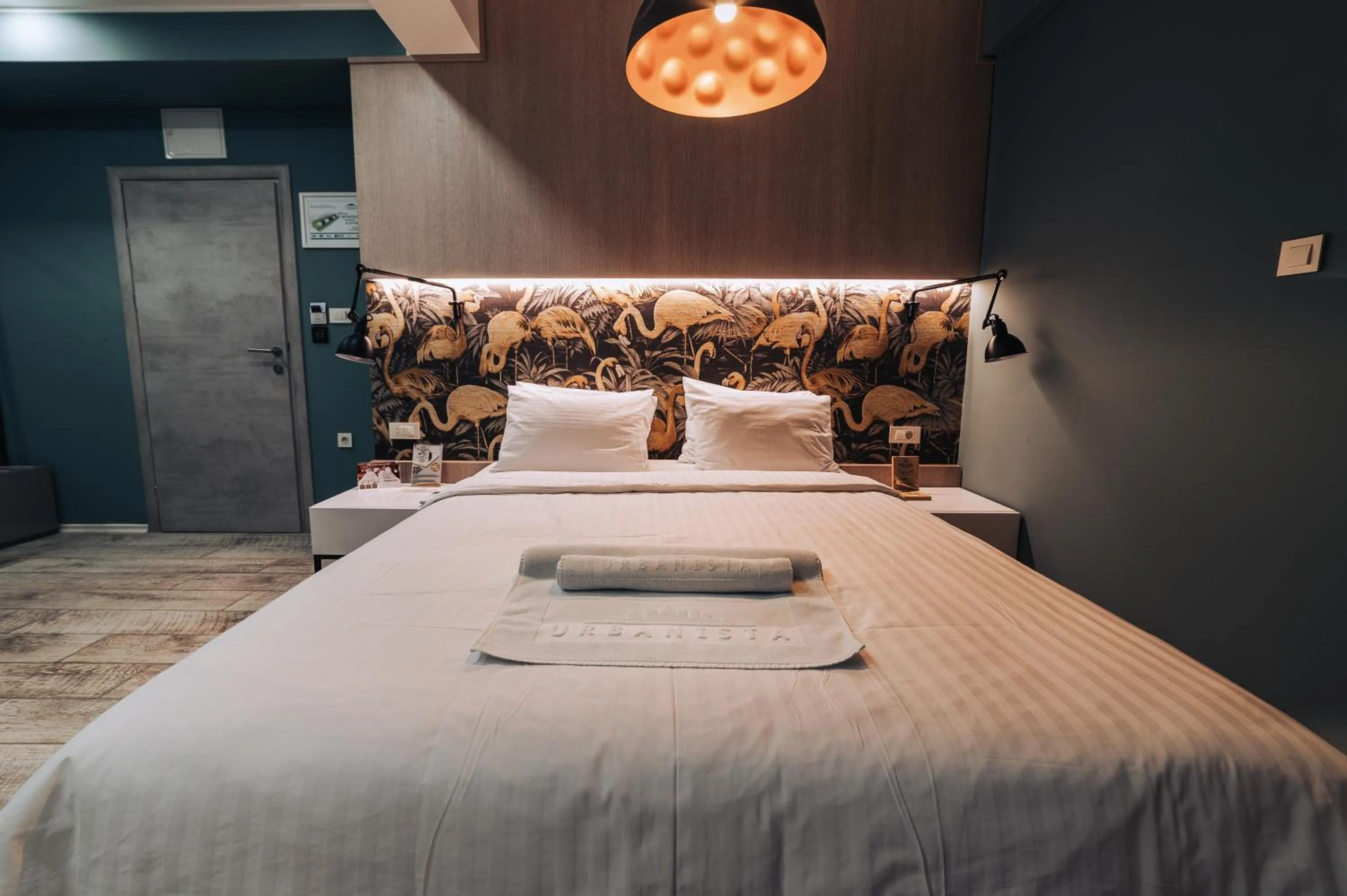 Bed in Urbanista Hotel & Bar