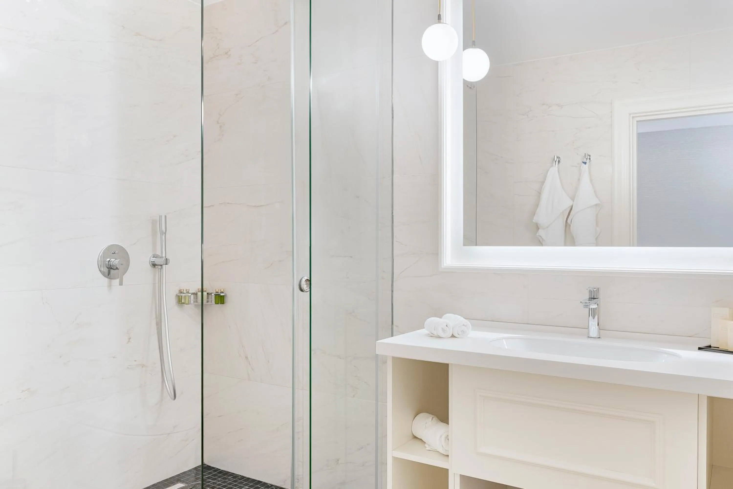 Shower in Heritage Grand Perast By Rixos