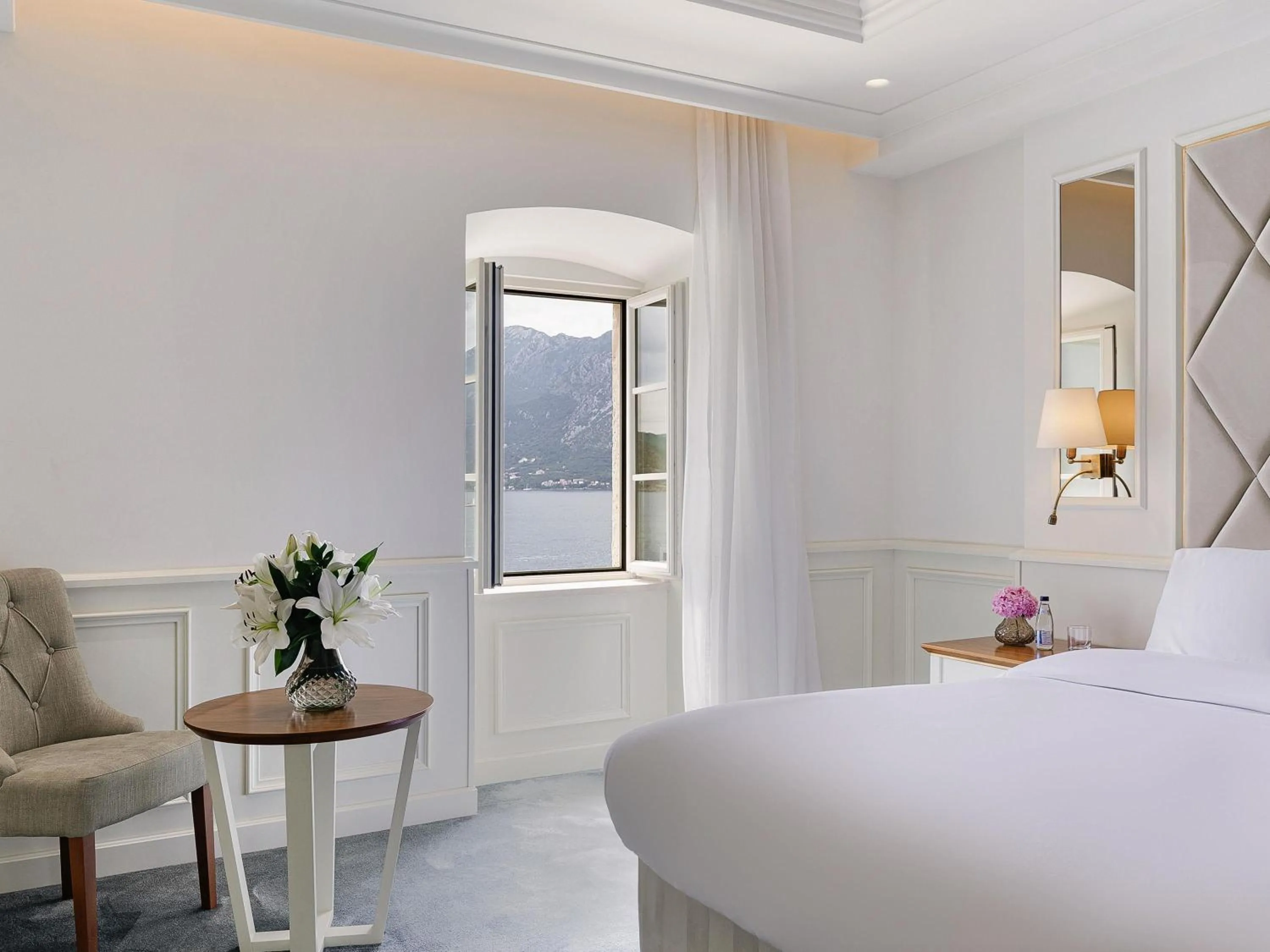 Bedroom, Bed in Heritage Grand Perast By Rixos