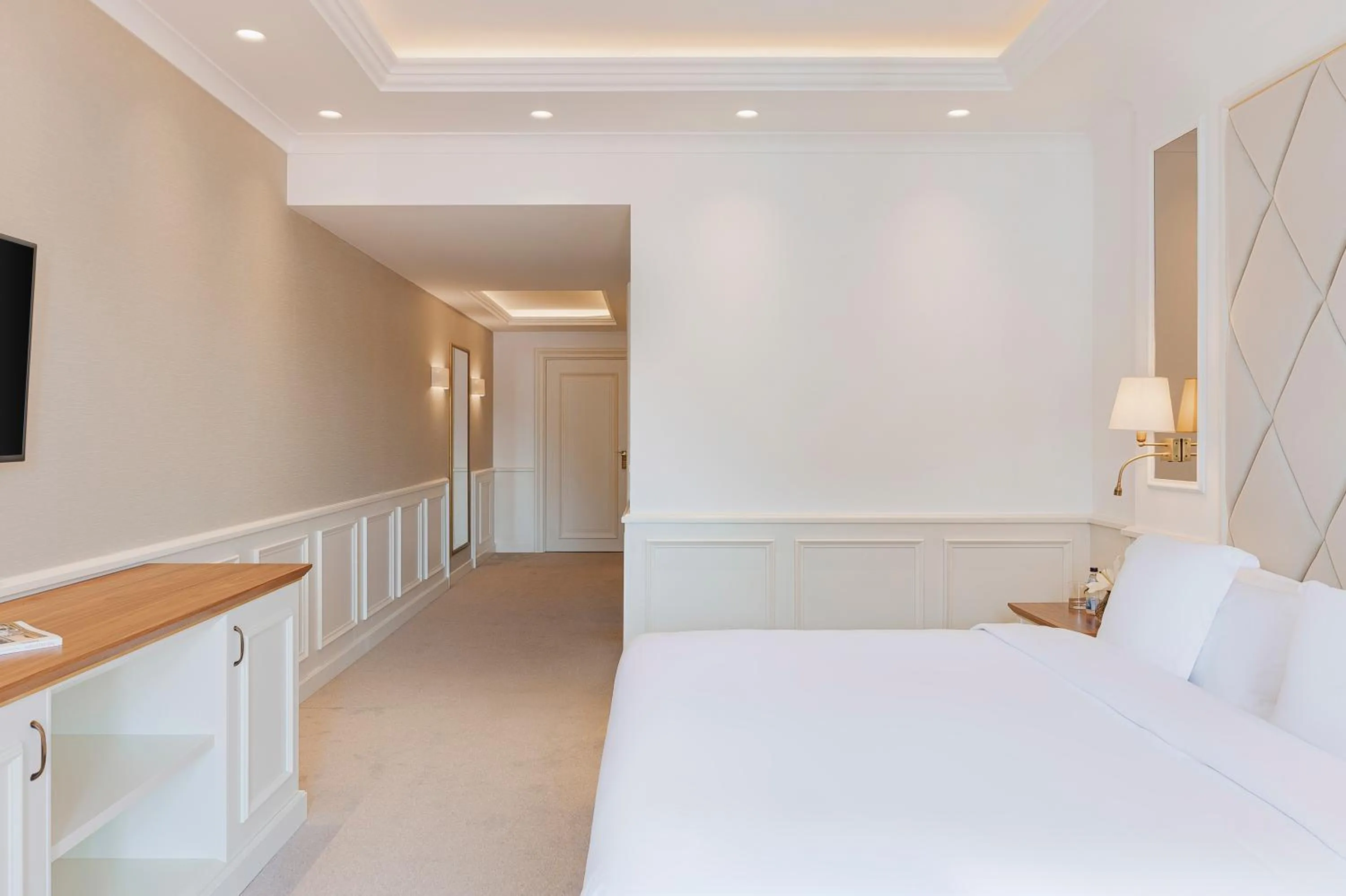 Photo of the whole room, Bed in Heritage Grand Perast By Rixos