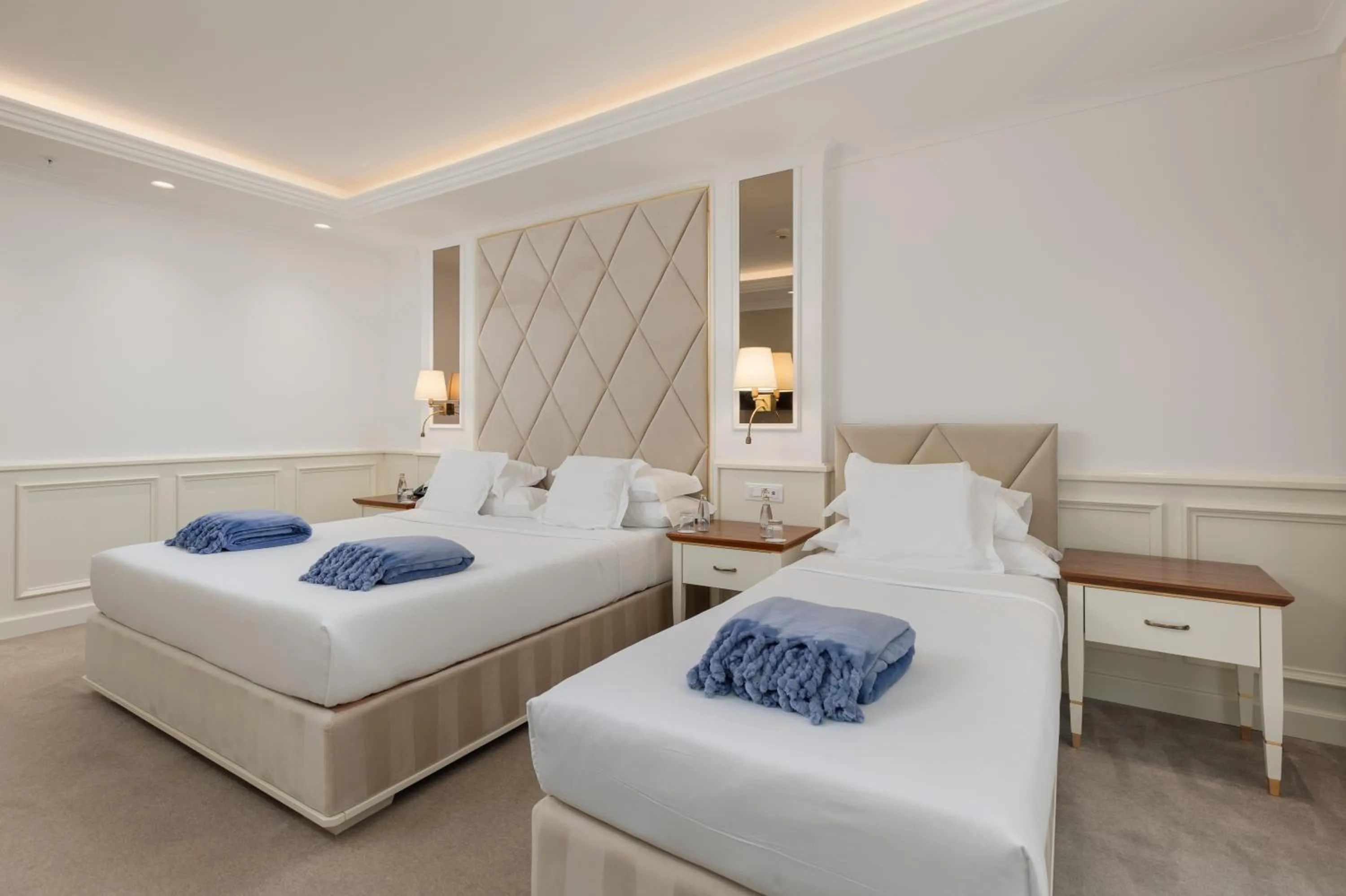 Photo of the whole room, Bed in Heritage Grand Perast By Rixos