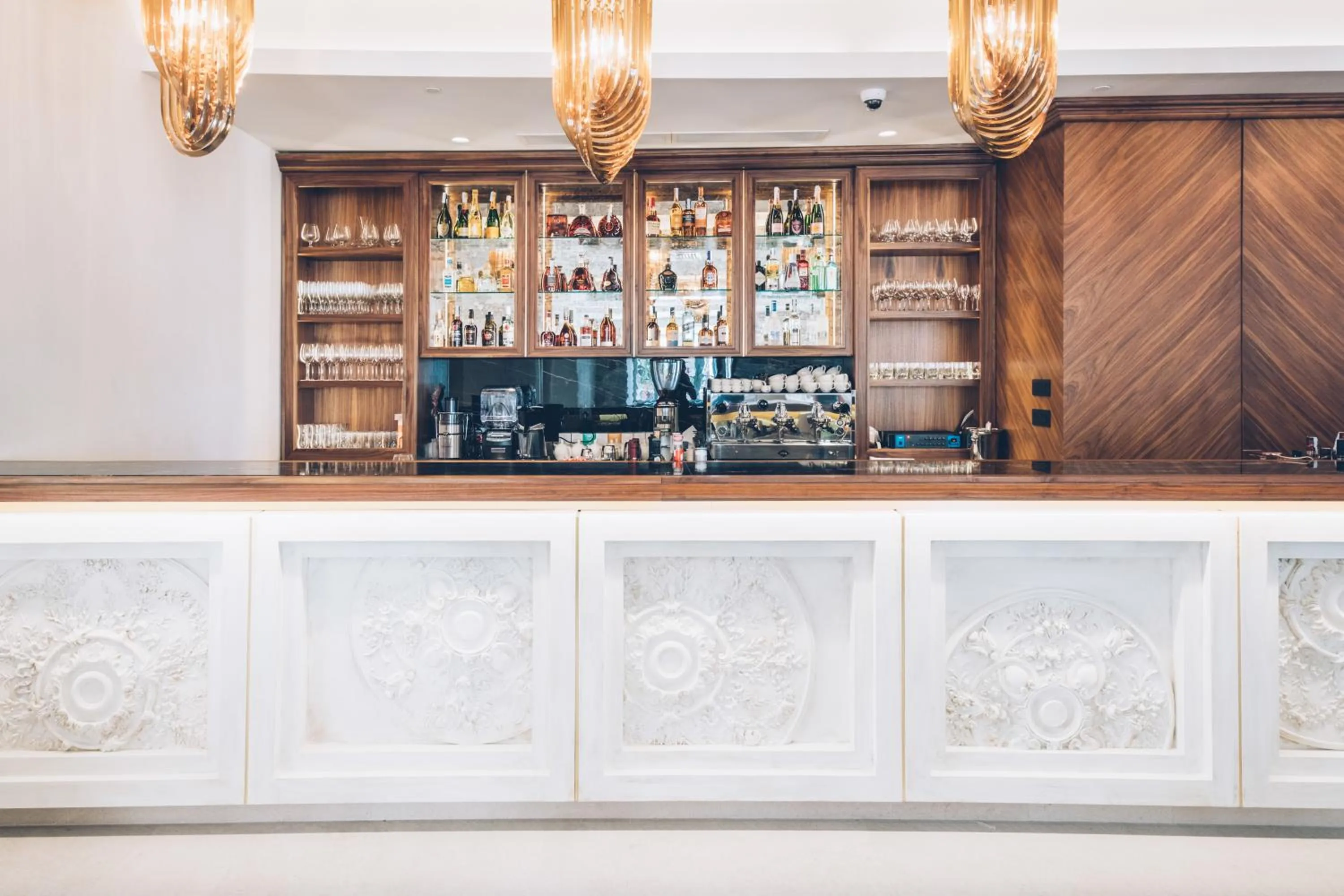 Lounge or bar in Heritage Grand Perast By Rixos