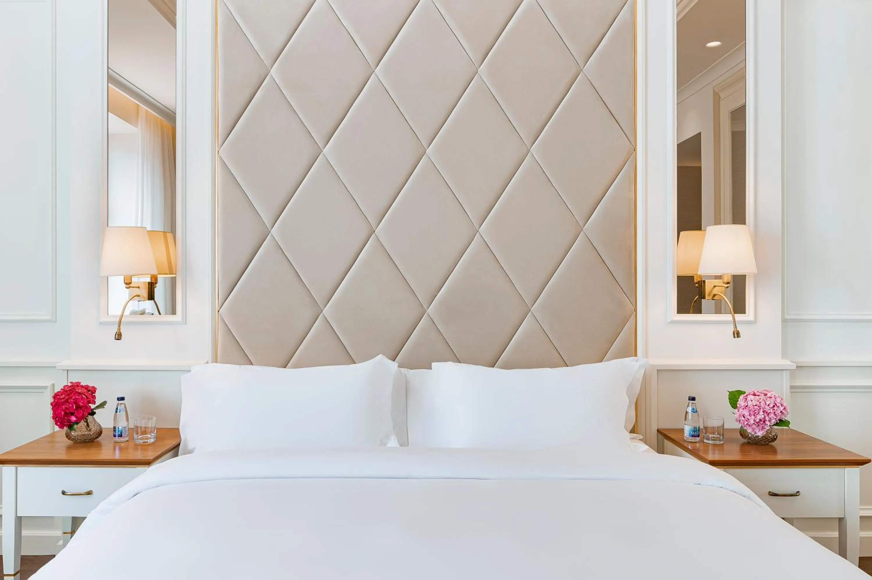 Bedroom, Bed in Heritage Grand Perast By Rixos