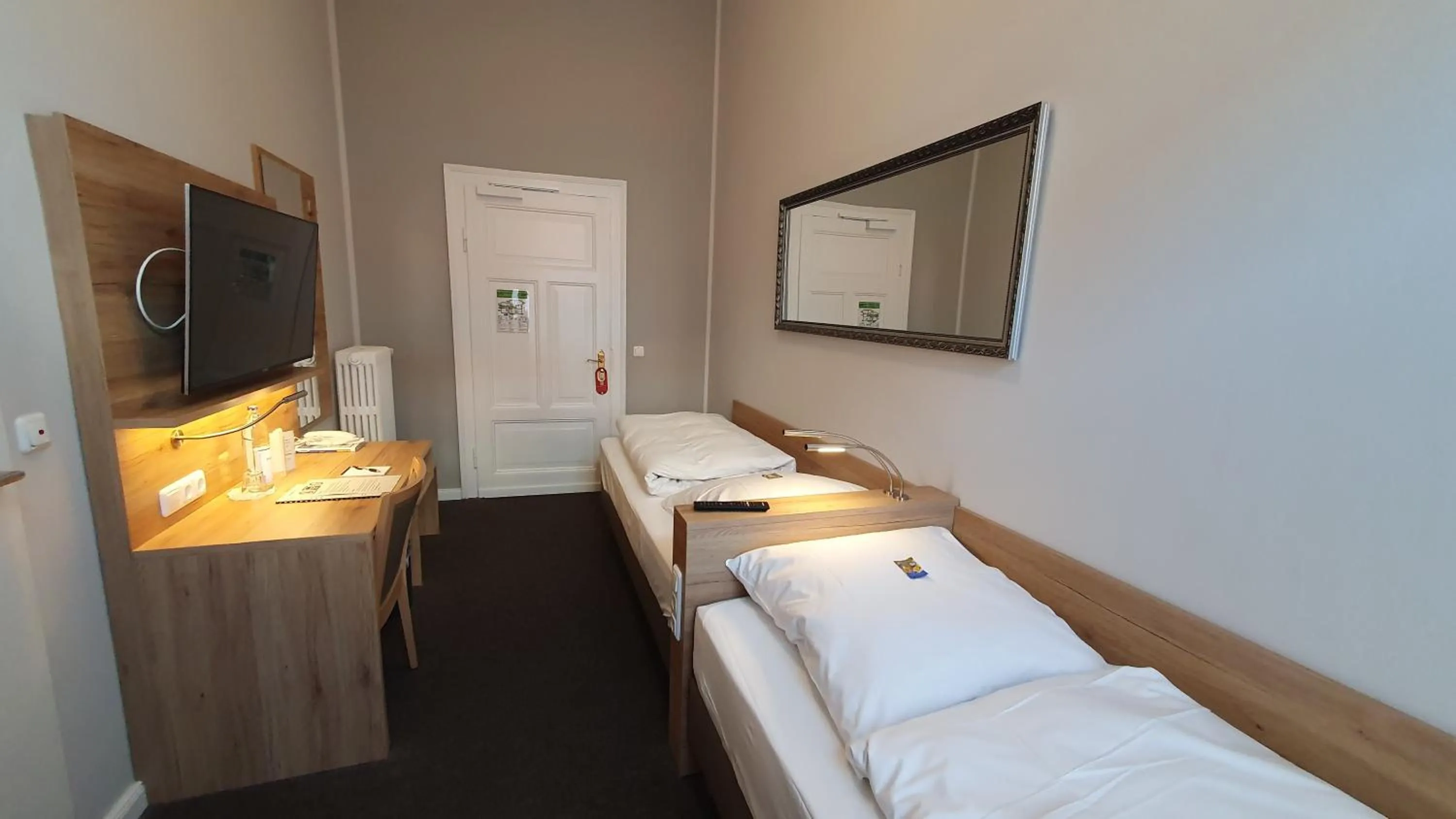 Photo of the whole room in Hotel An der Altstadt