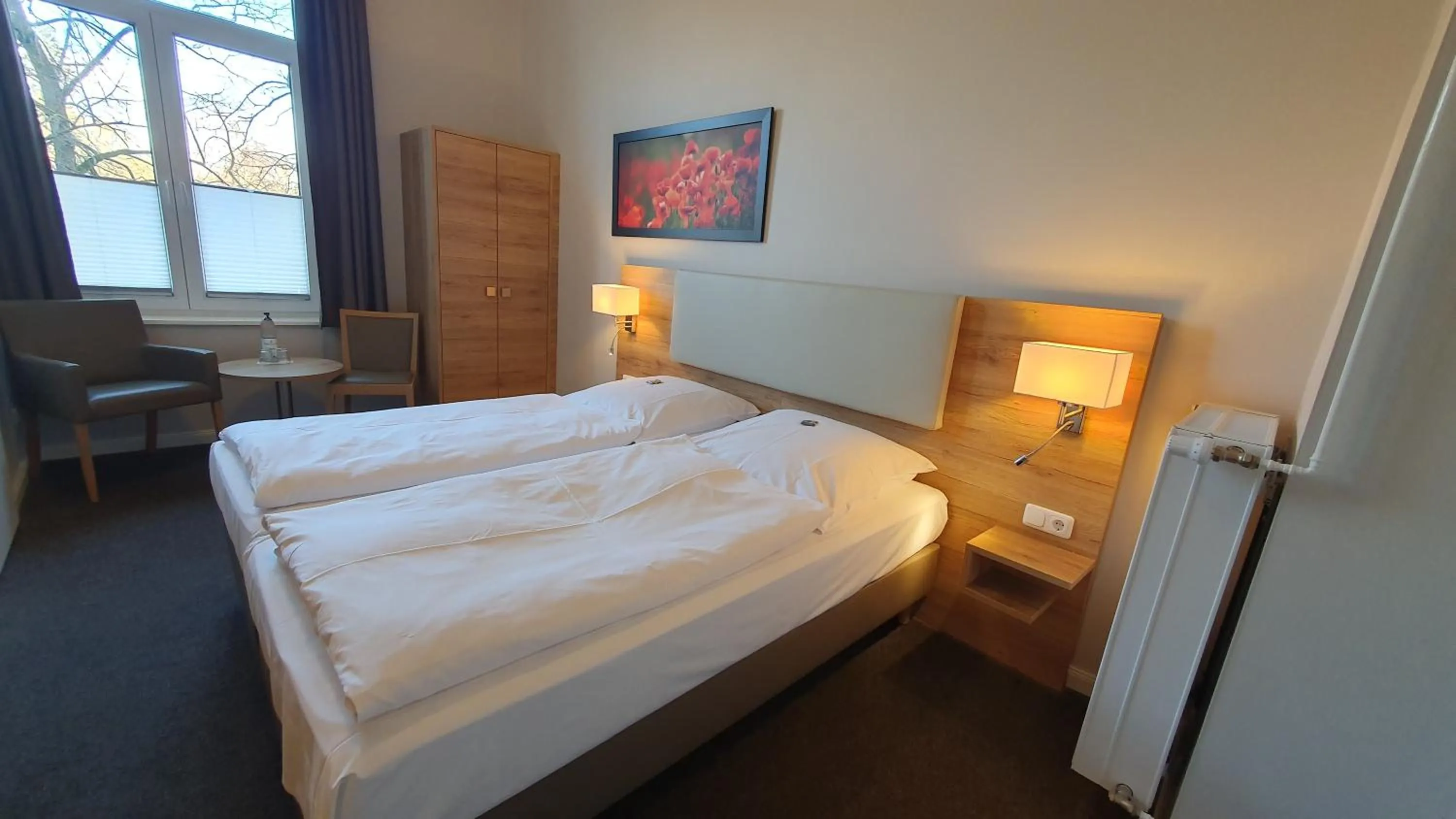 Photo of the whole room, Bed in Hotel An der Altstadt