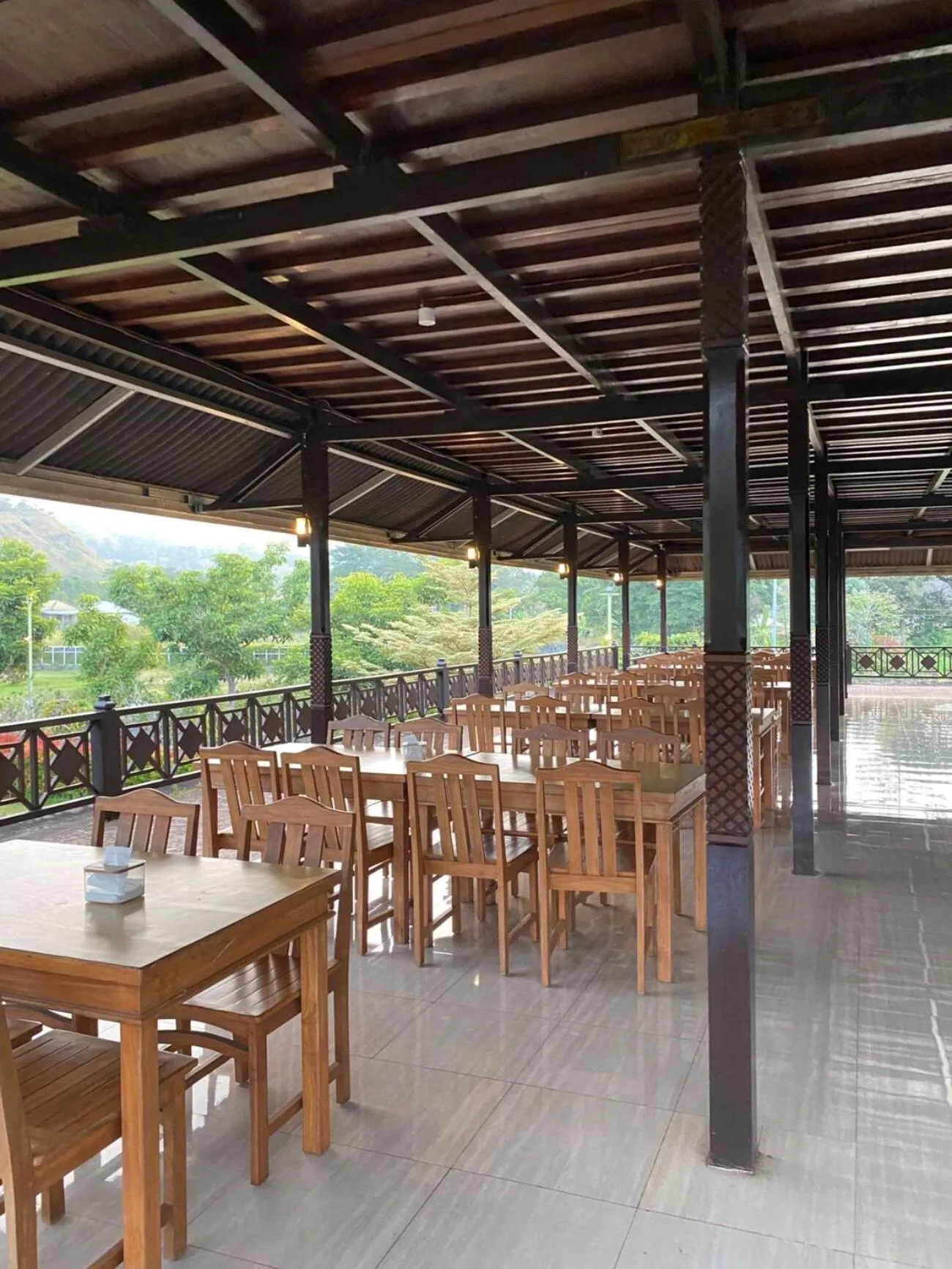 Restaurant/places to eat in Nusantara Hotel Sembalun